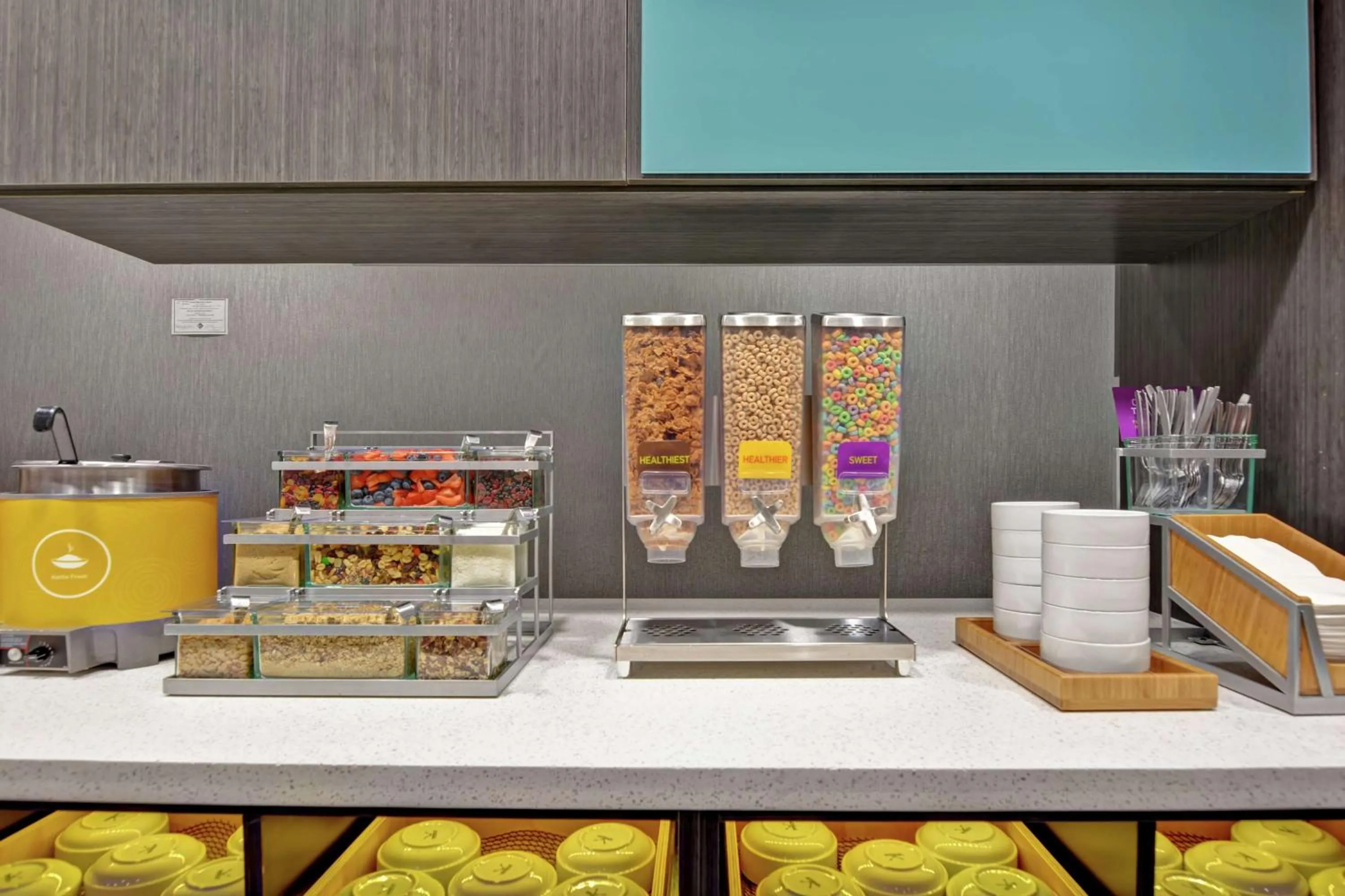 Breakfast in Home2 Suites By Hilton Springdale