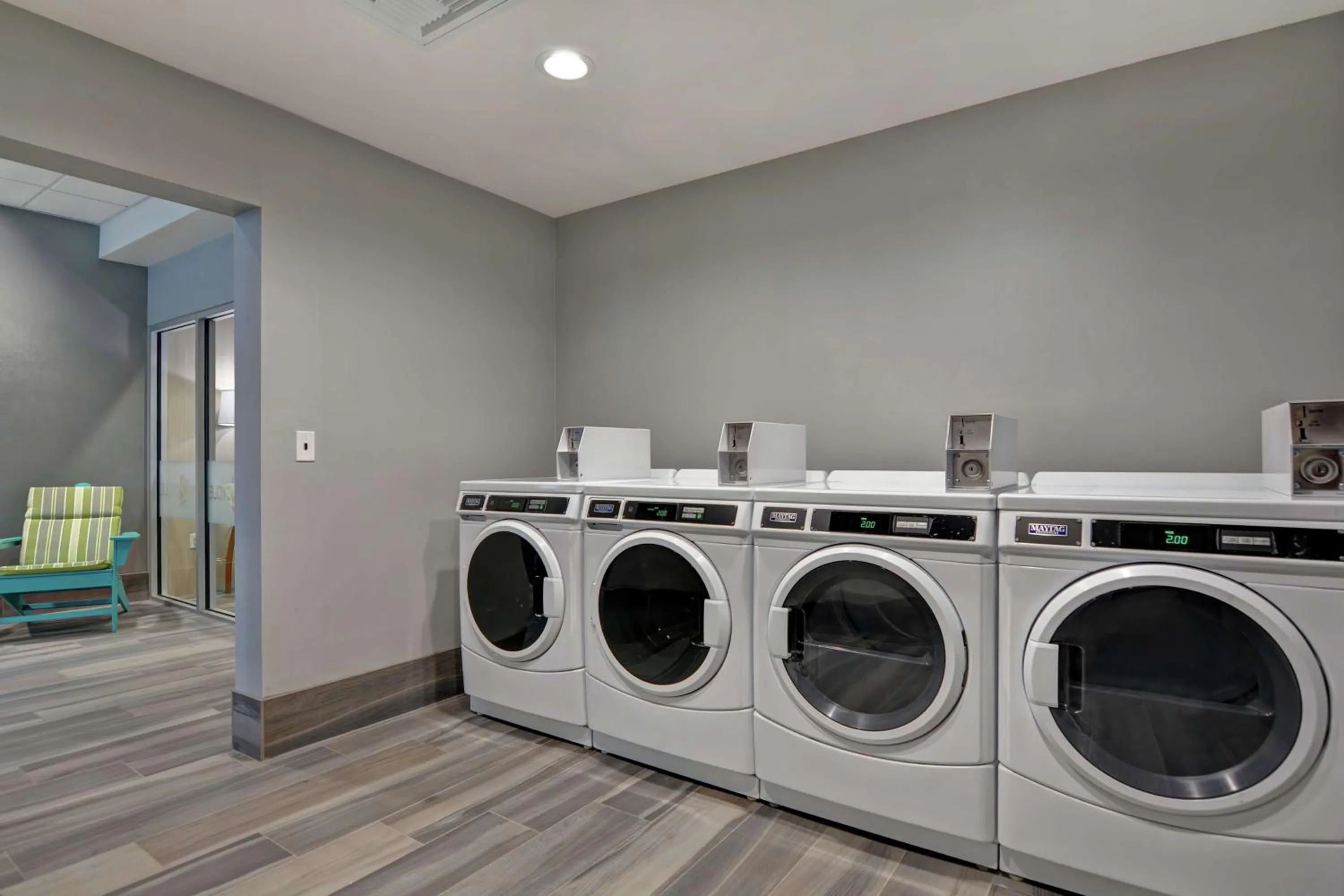 Property building in Home2 Suites By Hilton Springdale