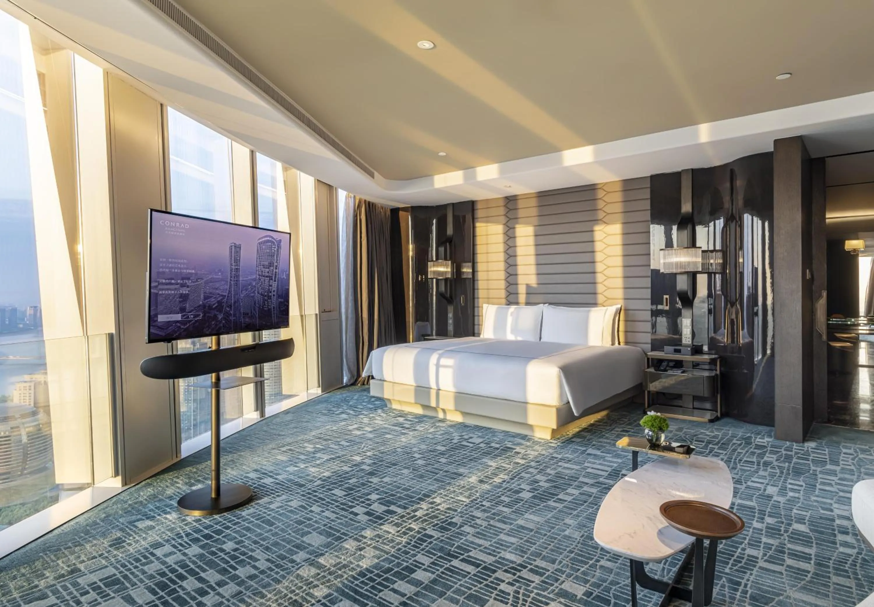 Bedroom in Conrad Hangzhou