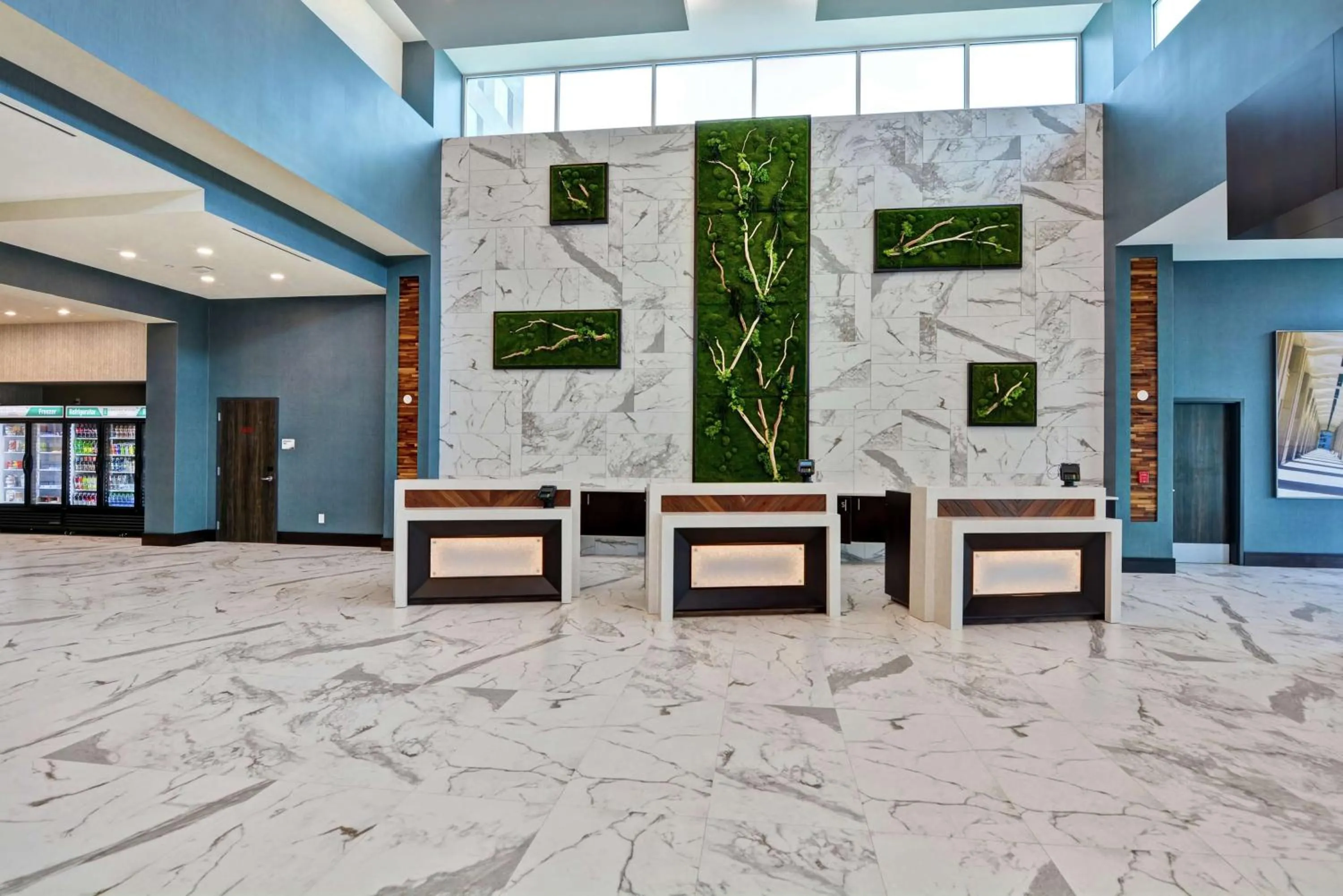 Lobby or reception in Embassy Suites By Hilton Plainfield Indianapolis Airport