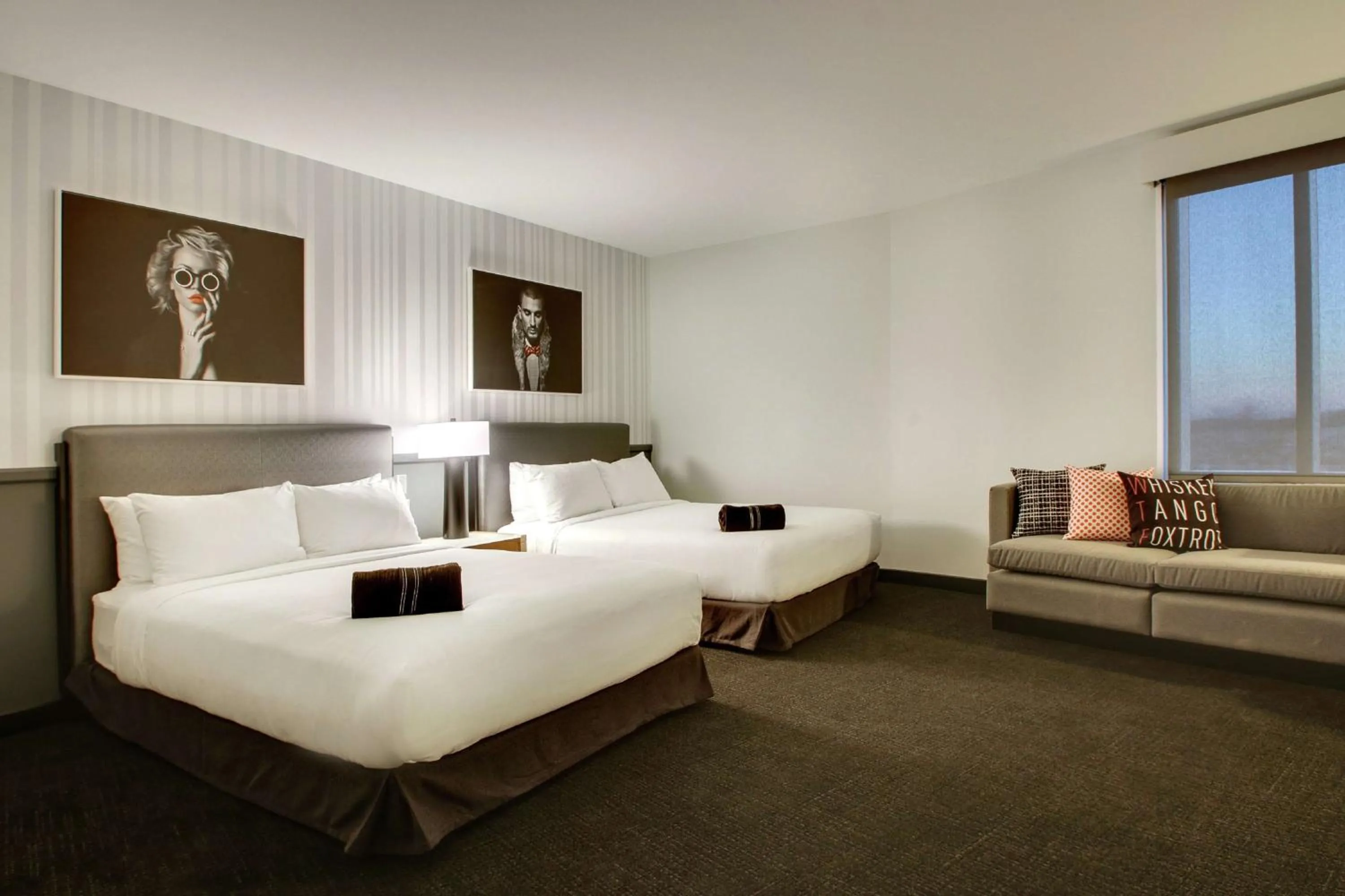 Bed in The Rose Chicago, Tapestry Collection By Hilton