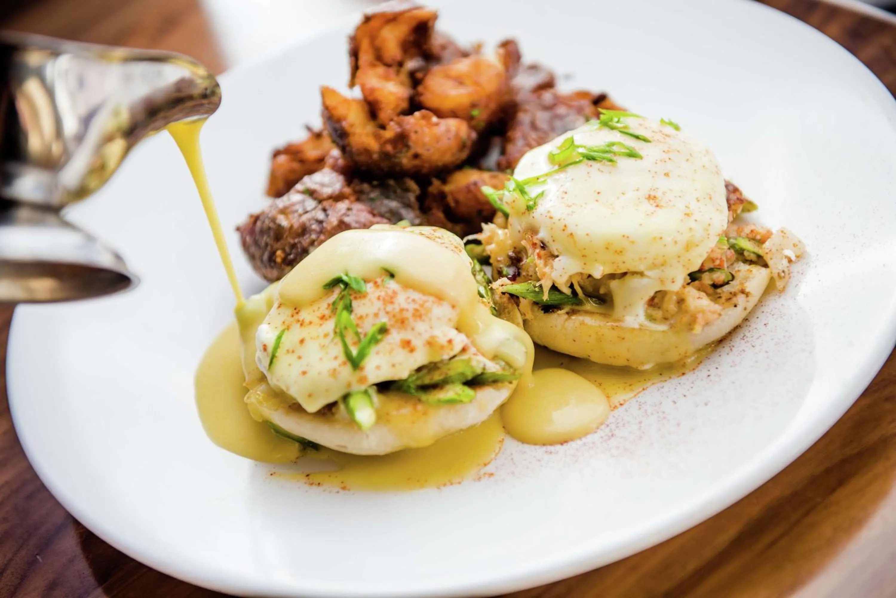 Restaurant/places to eat in Hilton Rochester Mayo Clinic Area