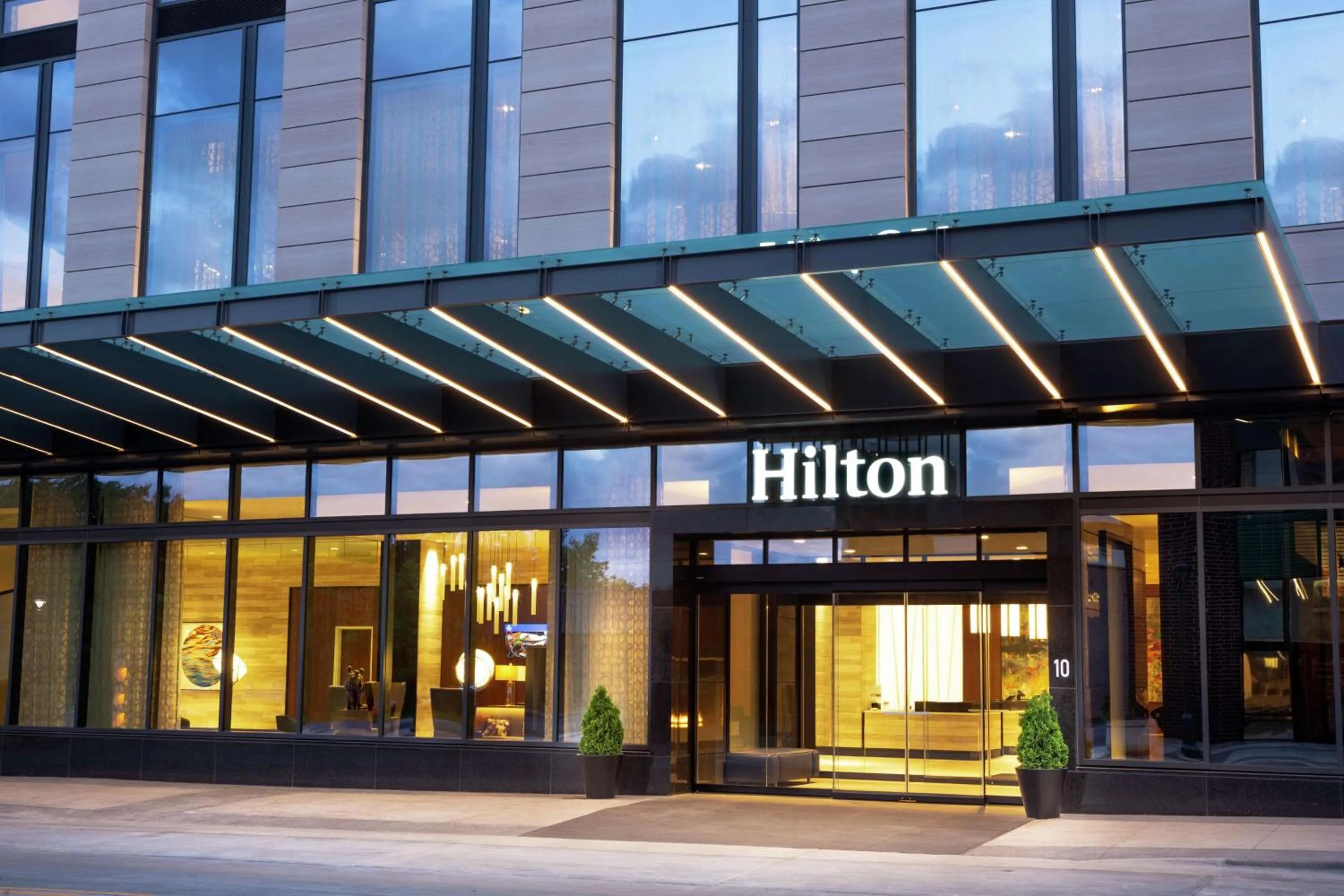 Property building in Hilton Rochester Mayo Clinic Area