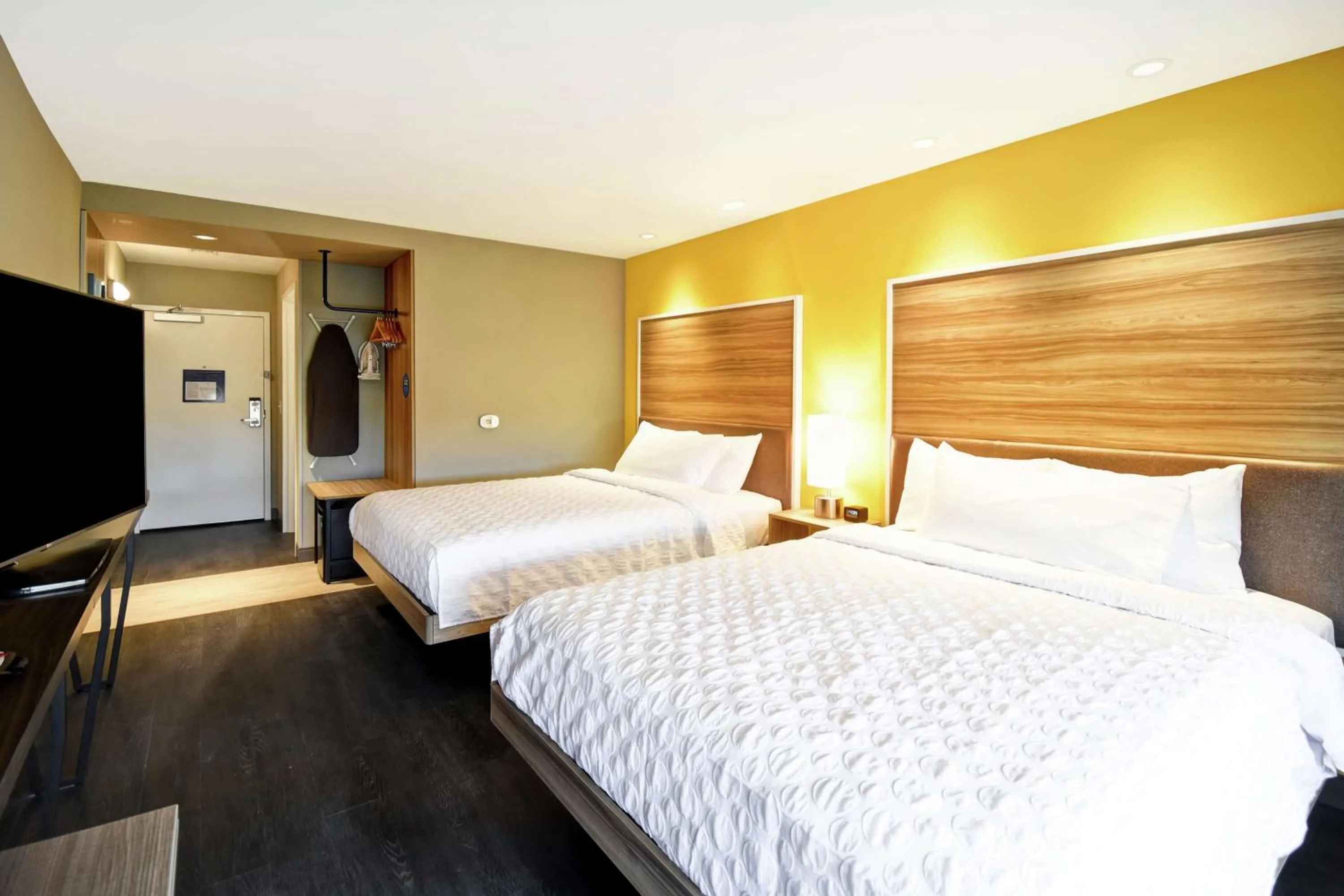 Bedroom, Bed in Tru By Hilton Louisville Airport