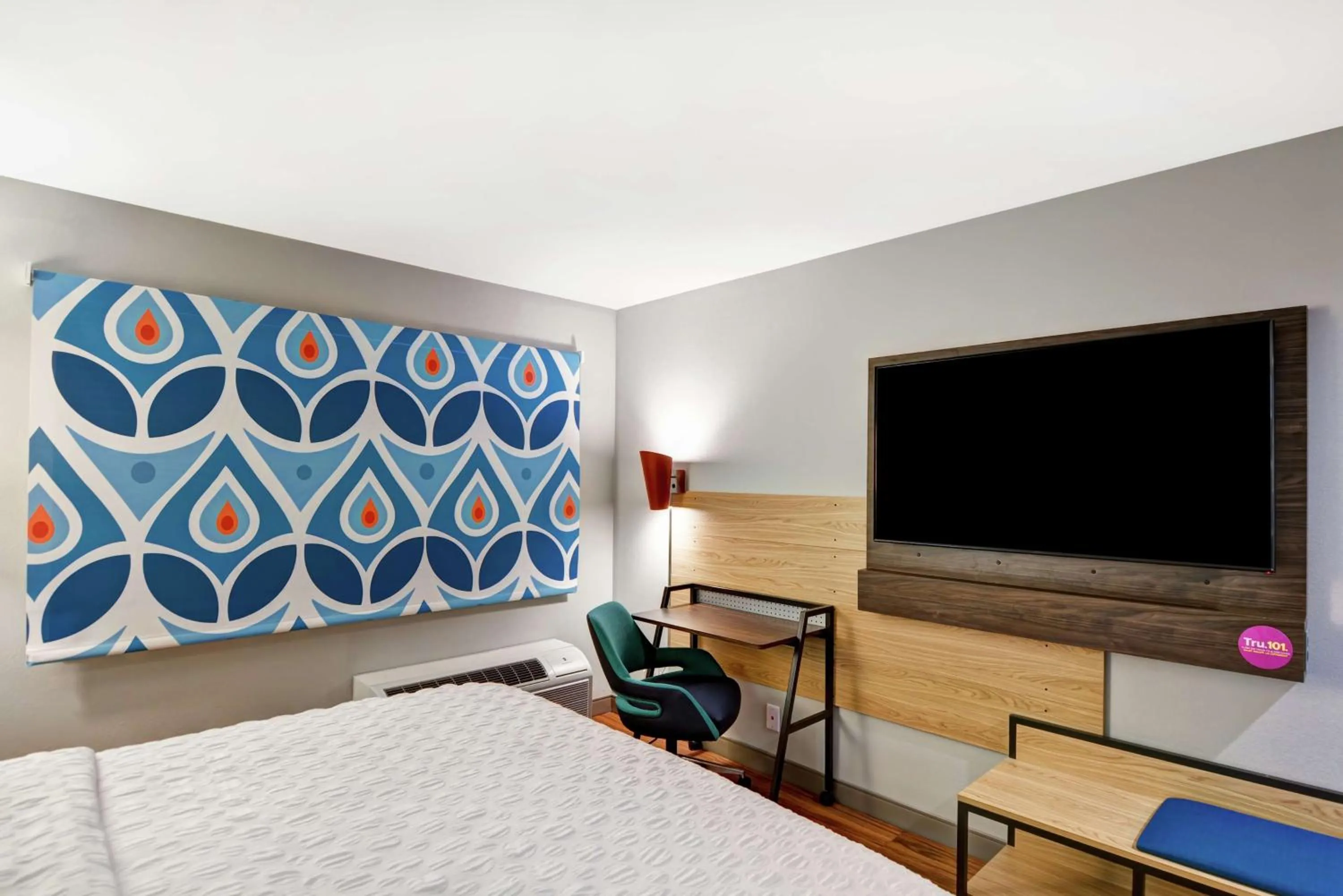 Bedroom, Bed in Tru By Hilton Shepherdsville Louisville South