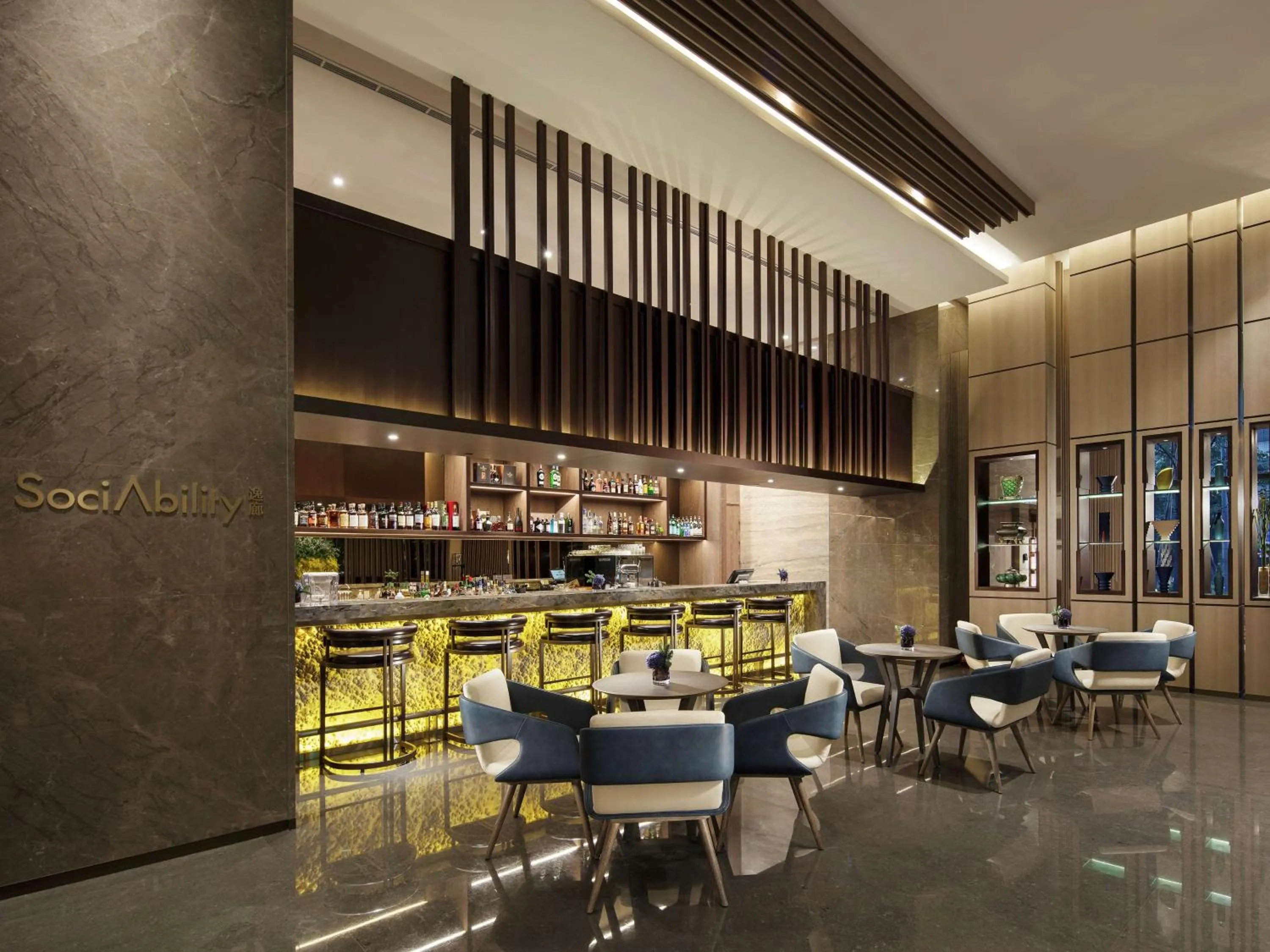 Lounge or bar in Hilton Taipei Sinban