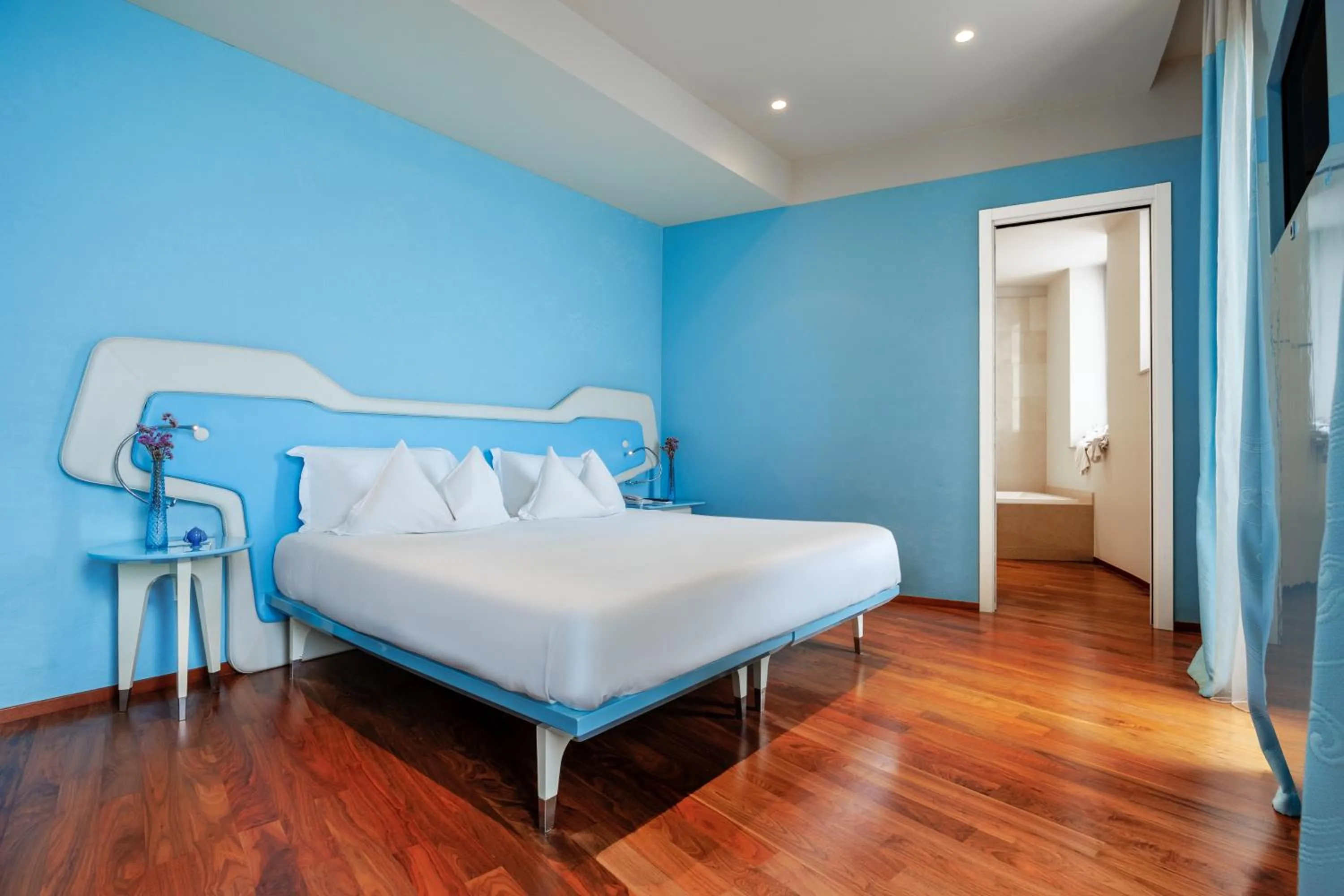 Bed in JR Hotels Bari Grande Albergo delle Nazioni