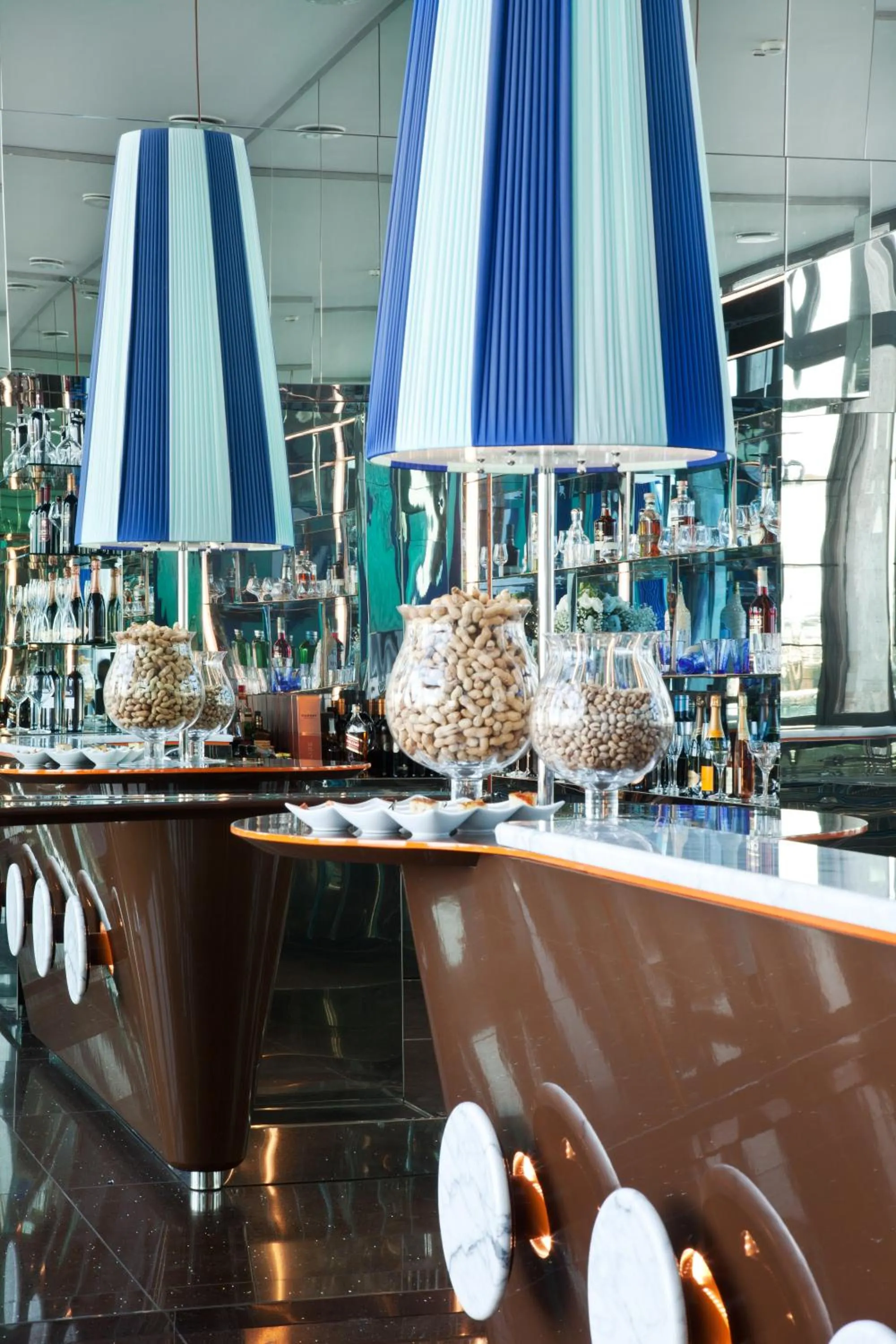 Lounge or bar in JR Hotels Bari Grande Albergo delle Nazioni