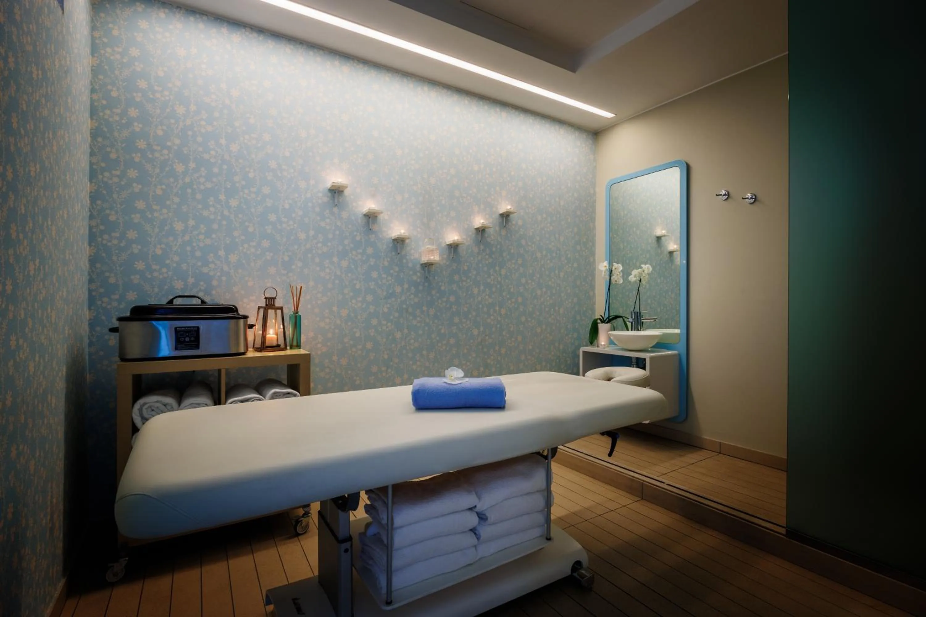 Spa and wellness centre/facilities in JR Hotels Bari Grande Albergo delle Nazioni