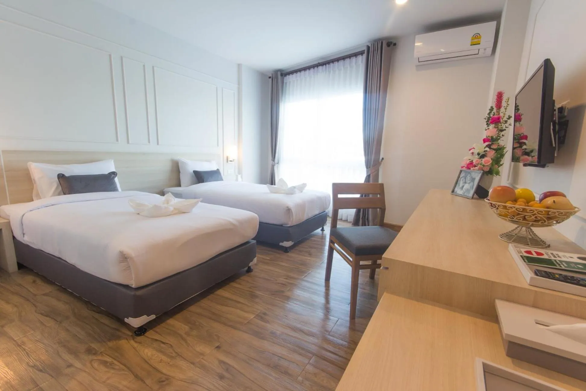 Bed in Donchan Grand Hotel