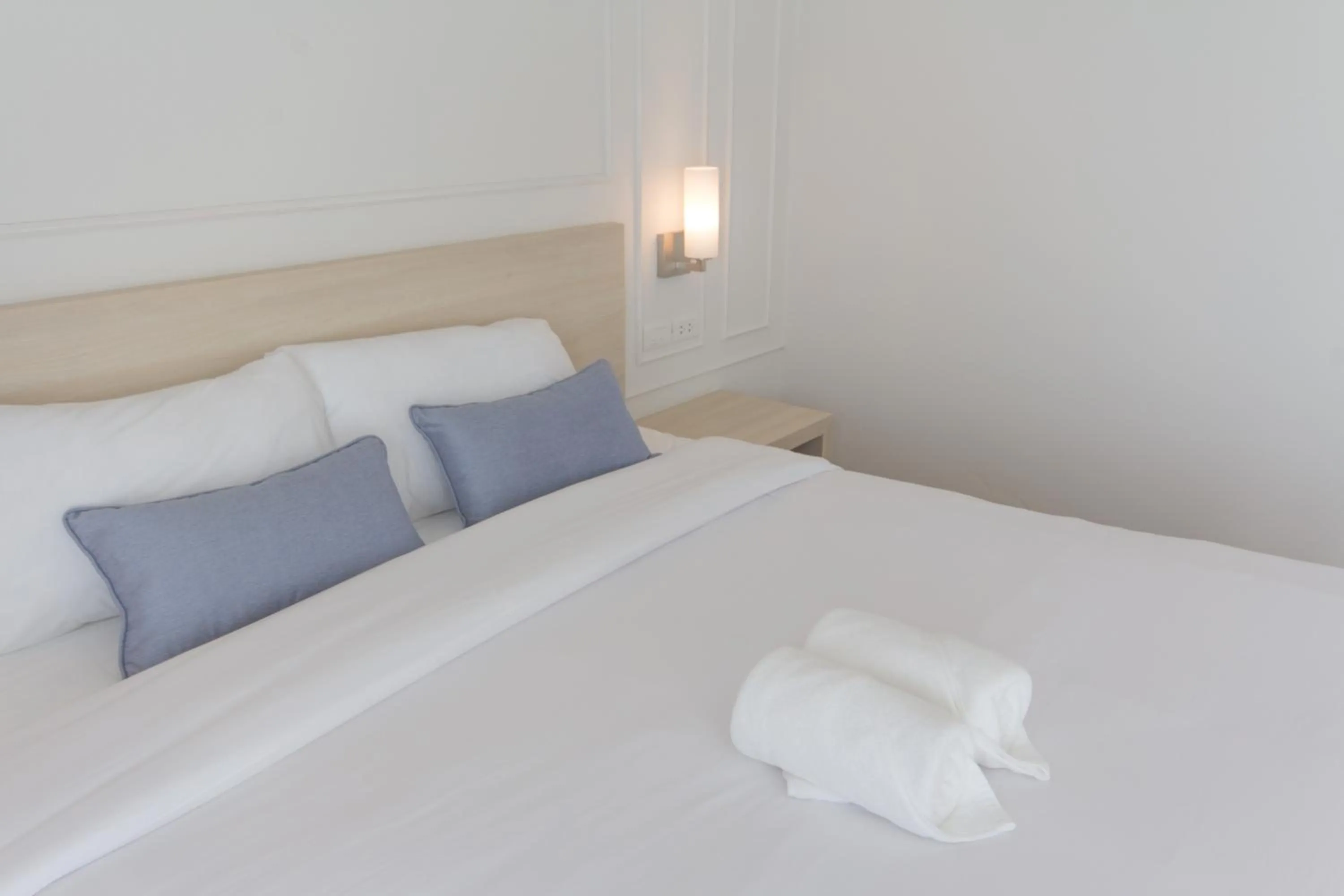 Bed in Donchan Grand Hotel