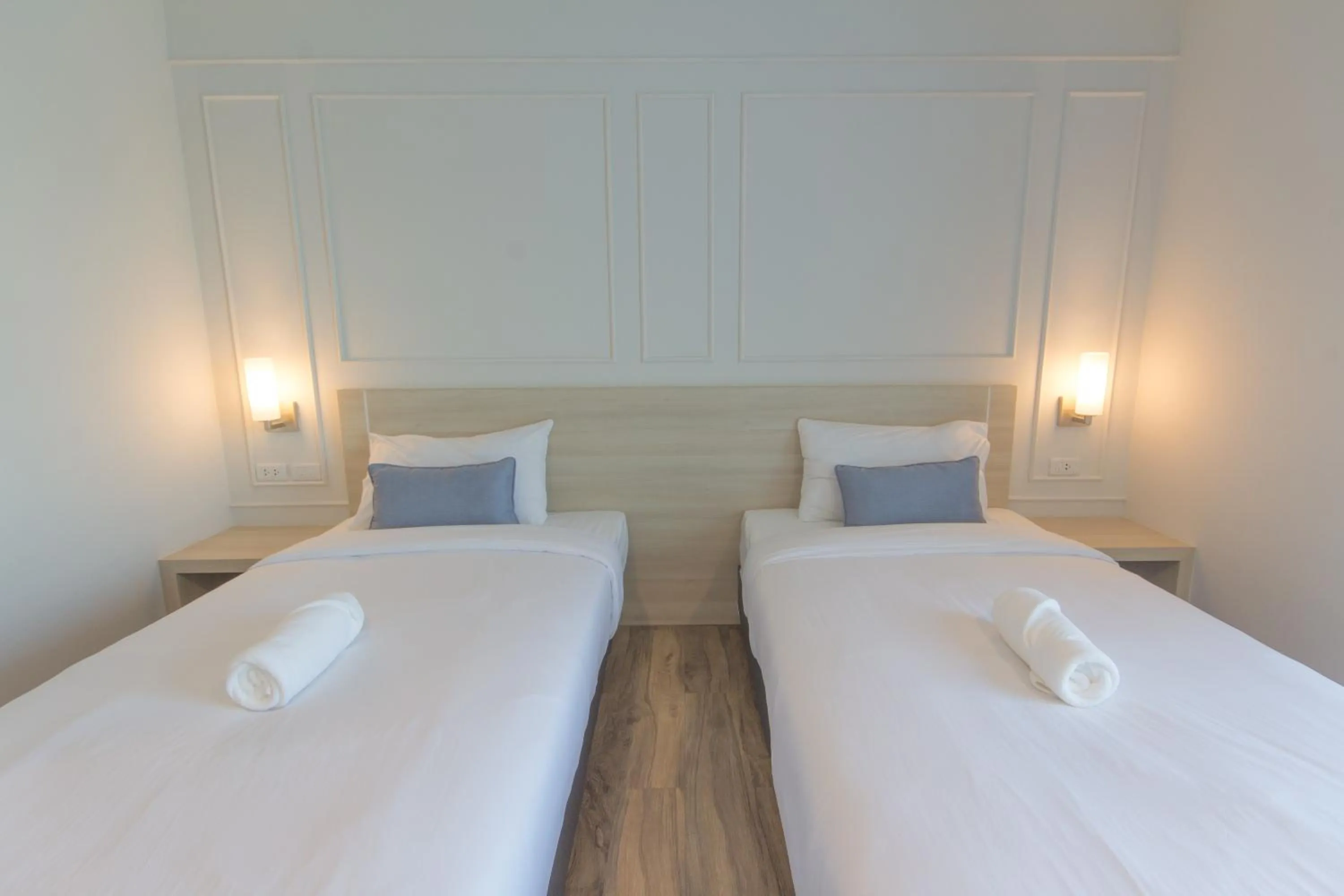 Bed in Donchan Grand Hotel