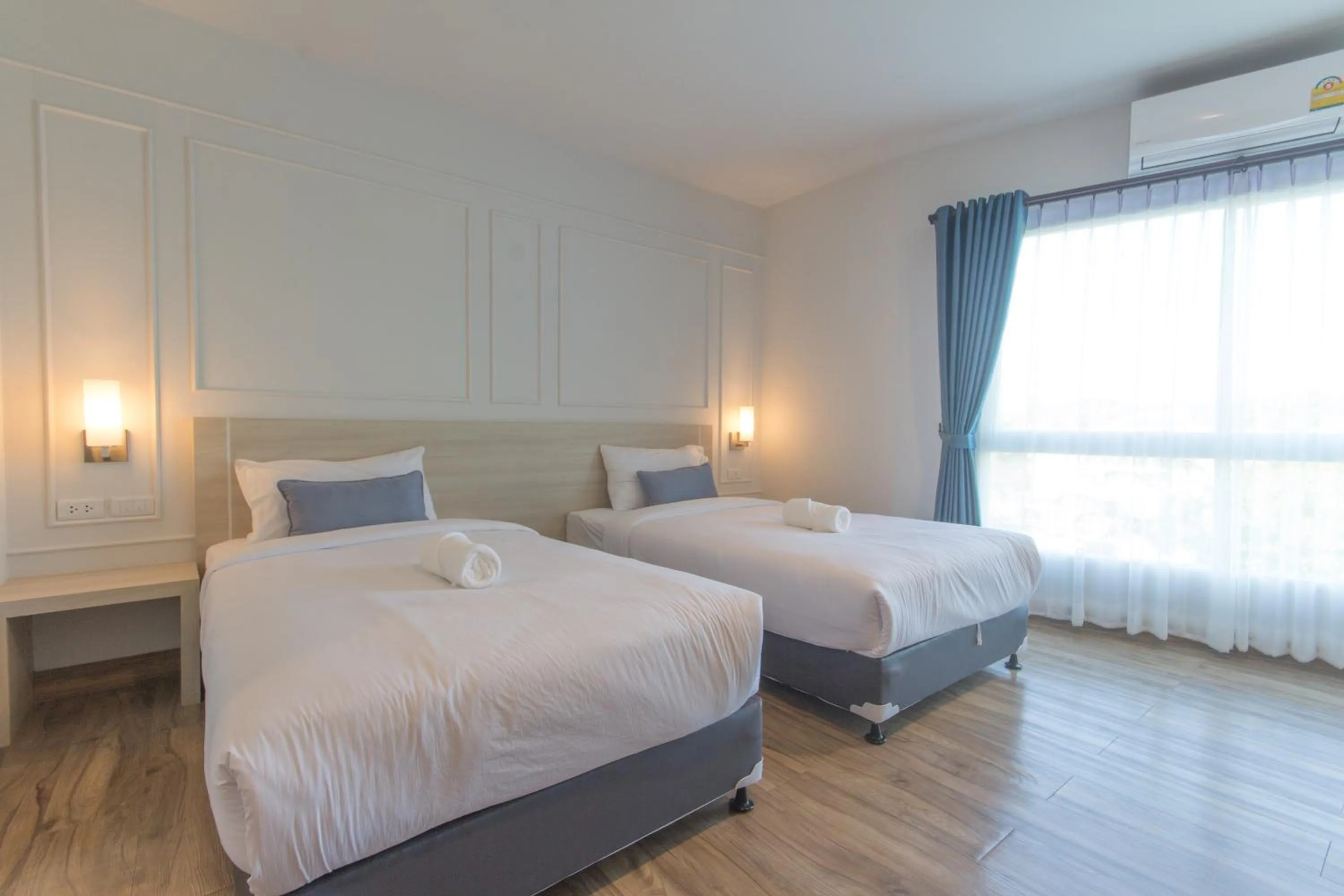 Bed in Donchan Grand Hotel