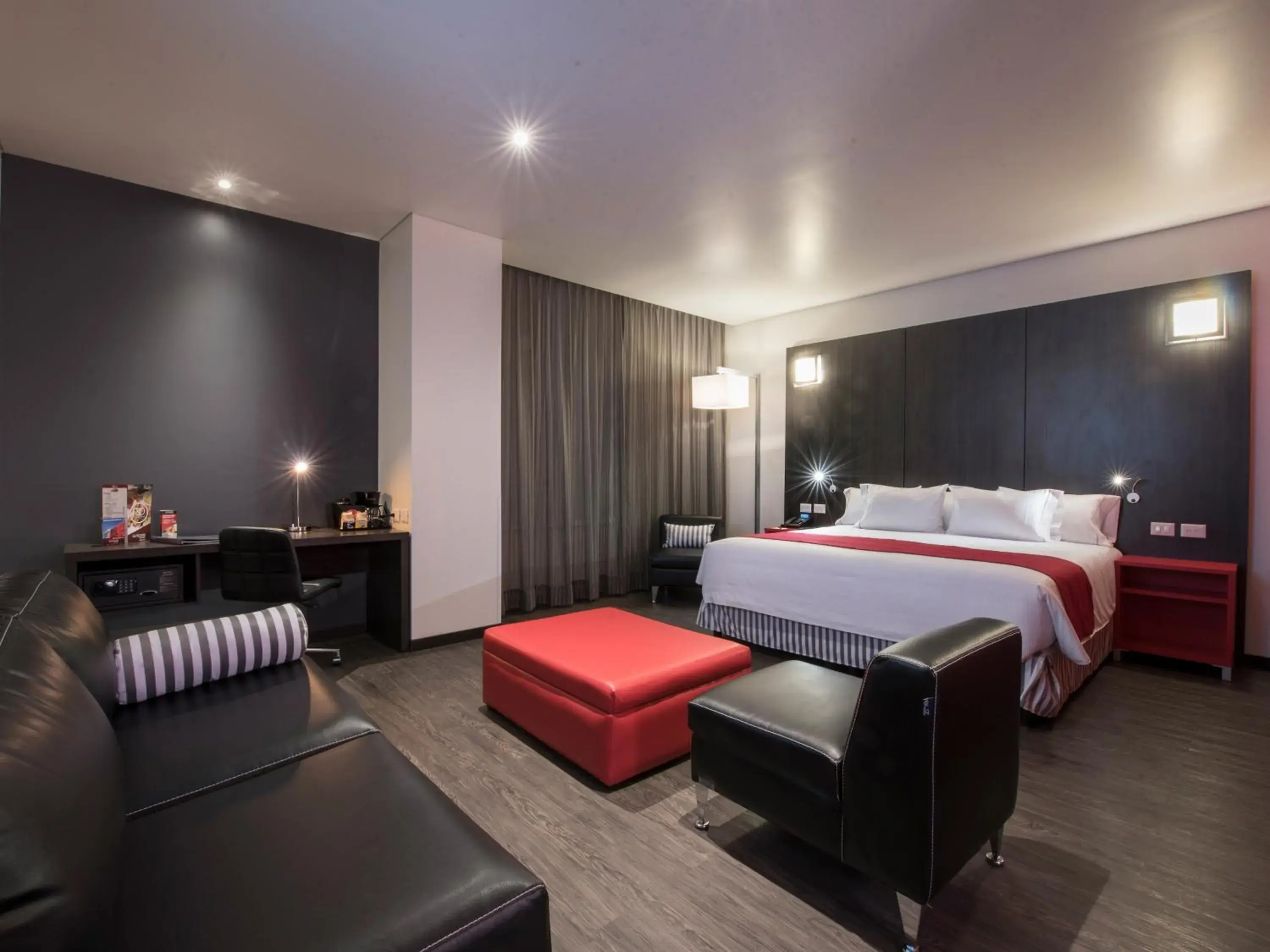 Business King Room - Non-Smoking in Ramada Encore by Wyndham Aguascalientes Business King Room - Non-Smoking in Ramada Encore by Wyndham Aguascalientes