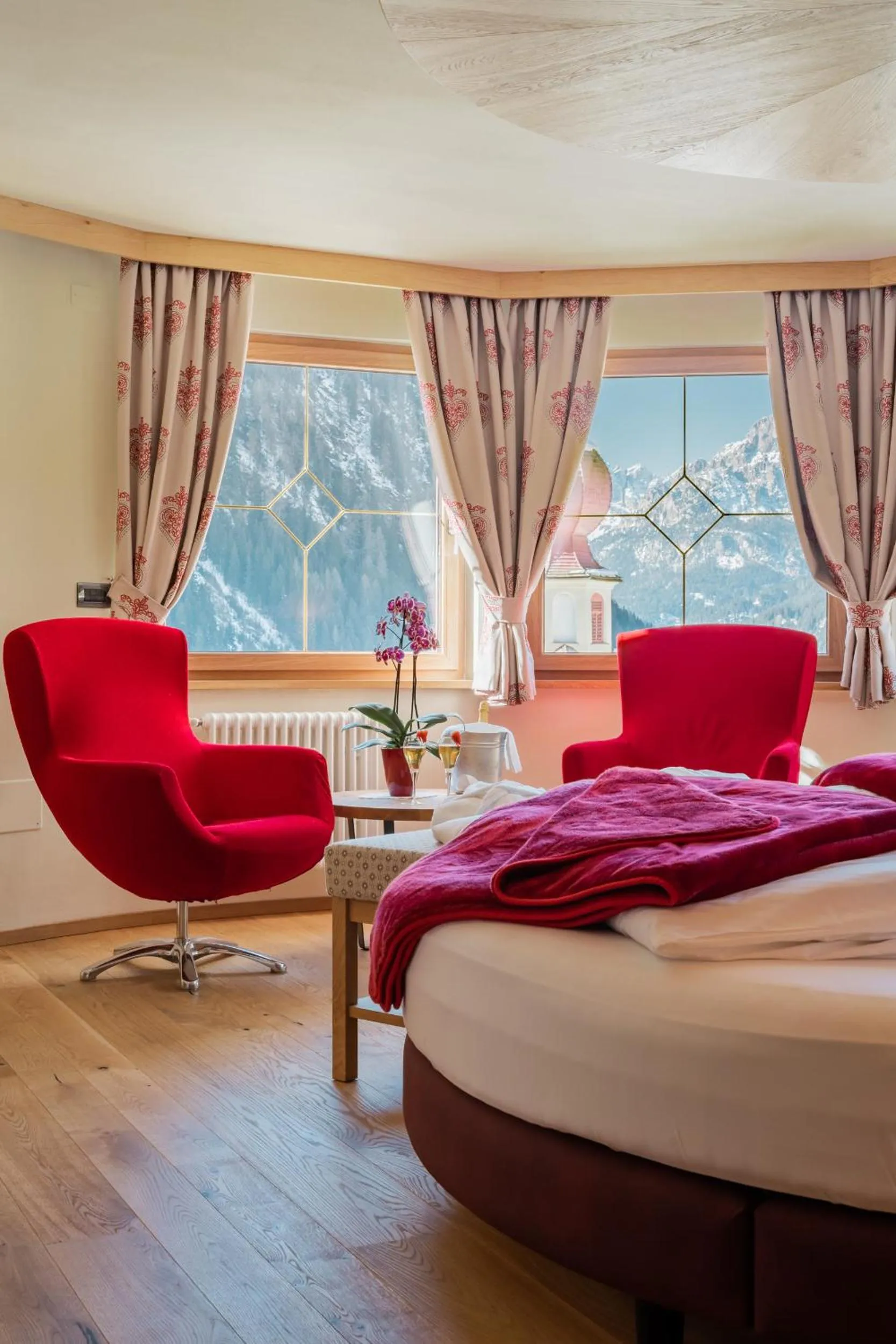 View (from property/room), Bed in Hotel Cesa Tyrol