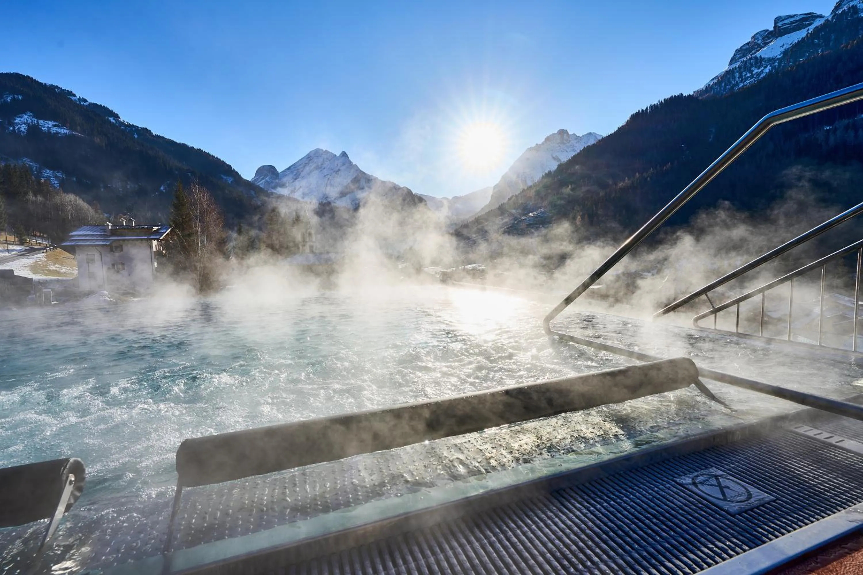 Swimming pool in Hotel Cesa Tyrol