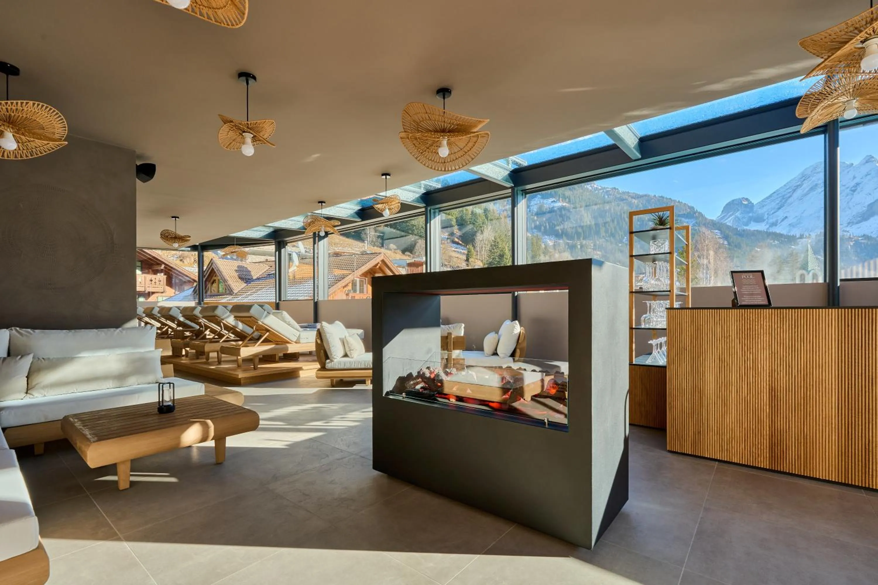 Swimming pool in Hotel Cesa Tyrol