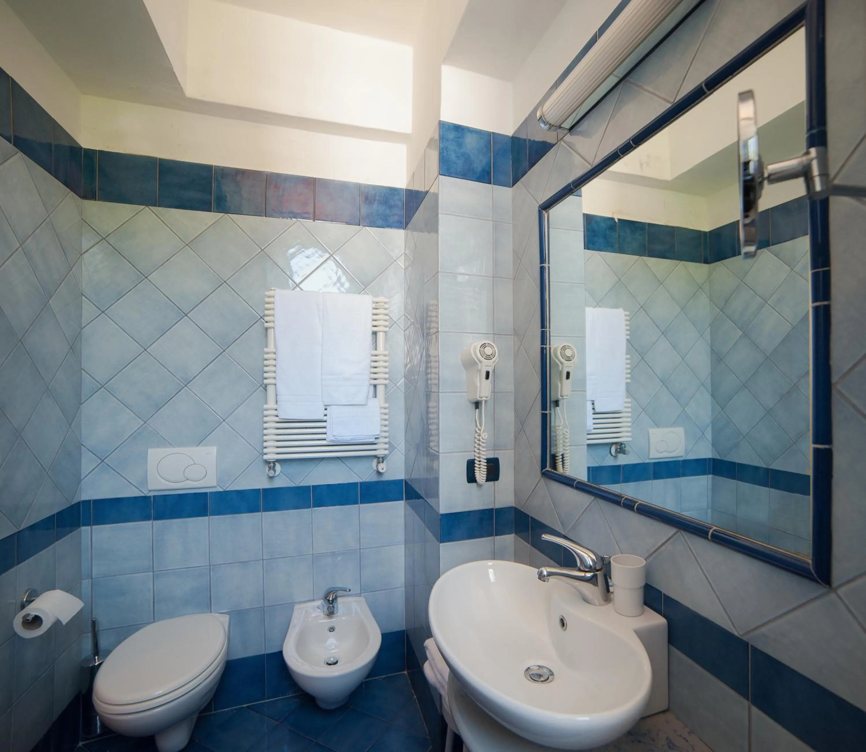 Bathroom in Hotel Villa Hermosa