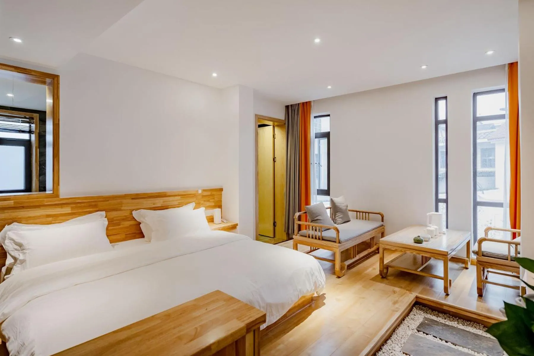 King Room with Mountain View in Zhangjiajie Su Xin Resort Near Tianmen Shan & Hehua airport-Free pick up