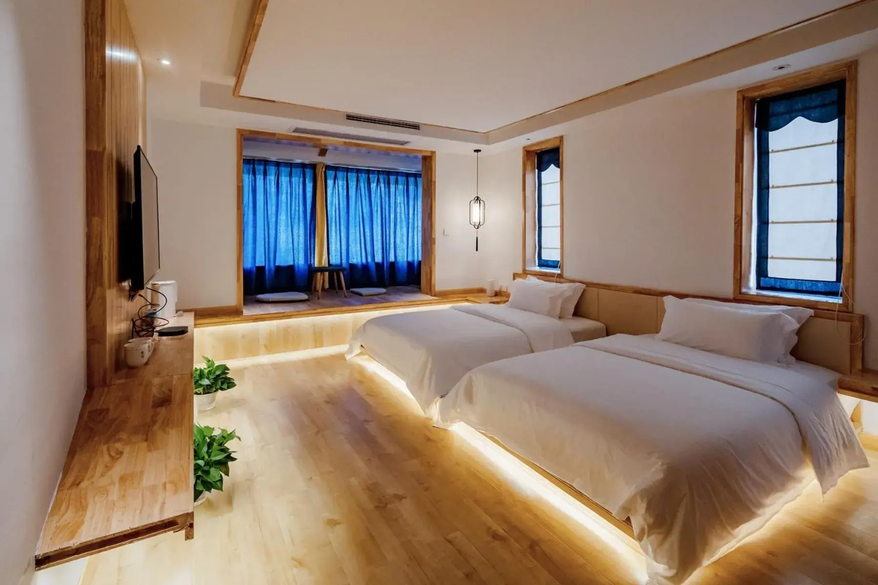 Double Room with Mountain View in Zhangjiajie Su Xin Resort Near Tianmen Shan & Hehua airport-Free pick up Double Room with Mountain View in Zhangjiajie Su Xin Resort Near Tianmen Shan & Hehua airport-Free pick up