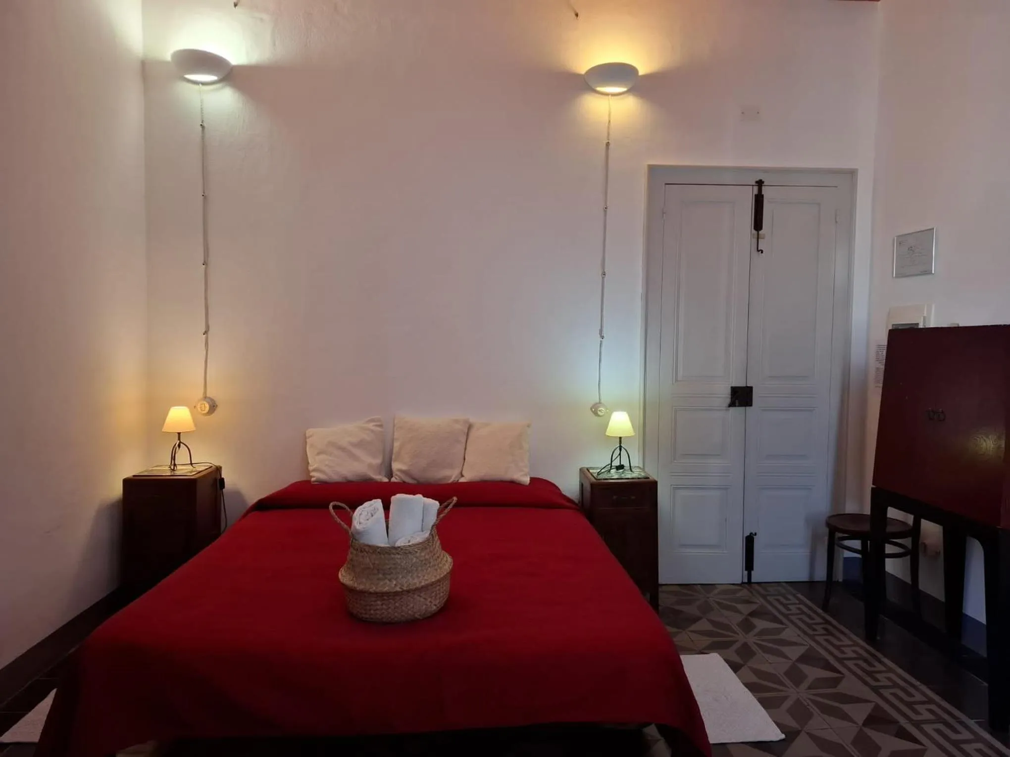 Bedroom, Bed in Aghinas