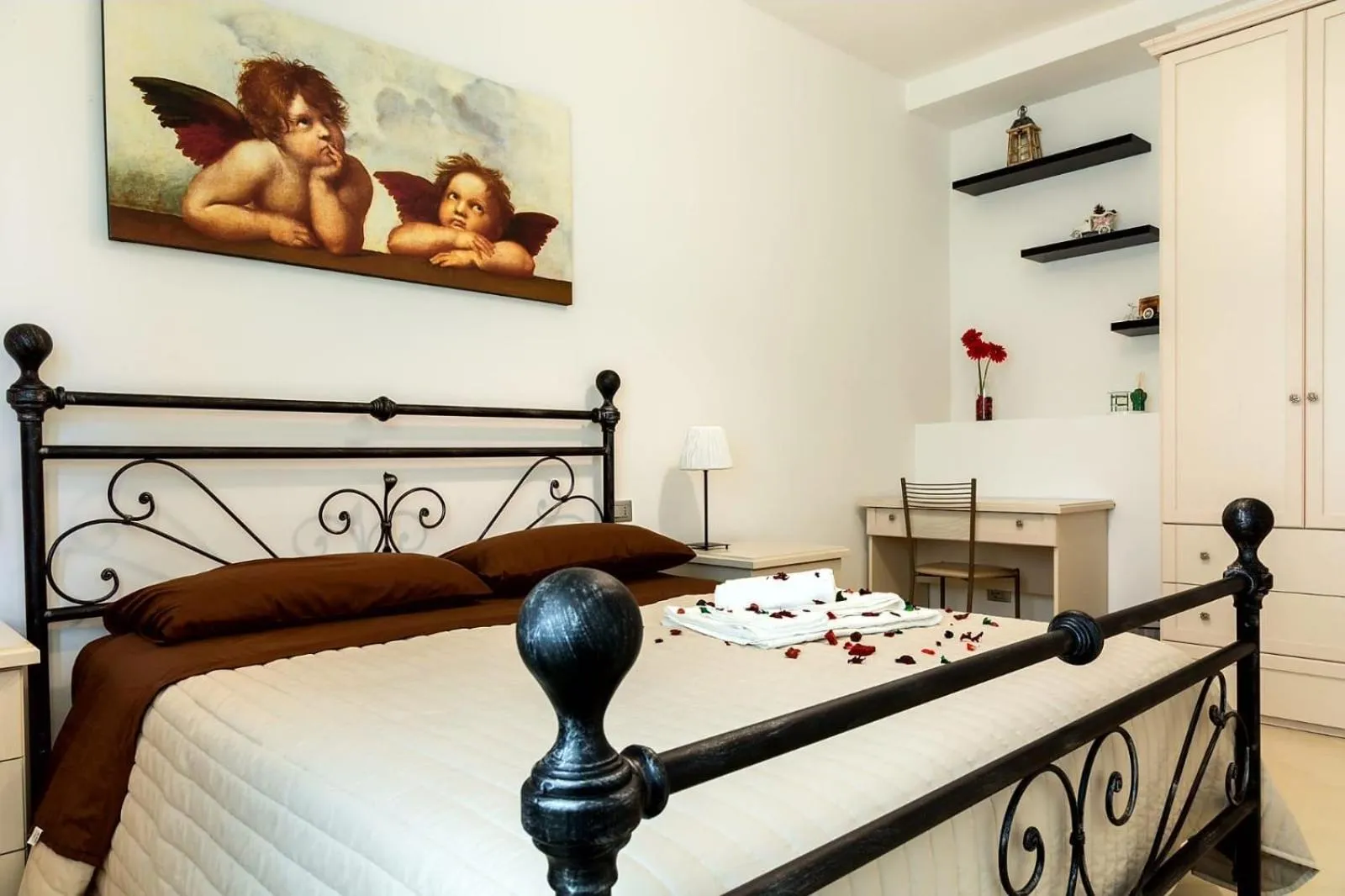 Bed in Villa Rosina