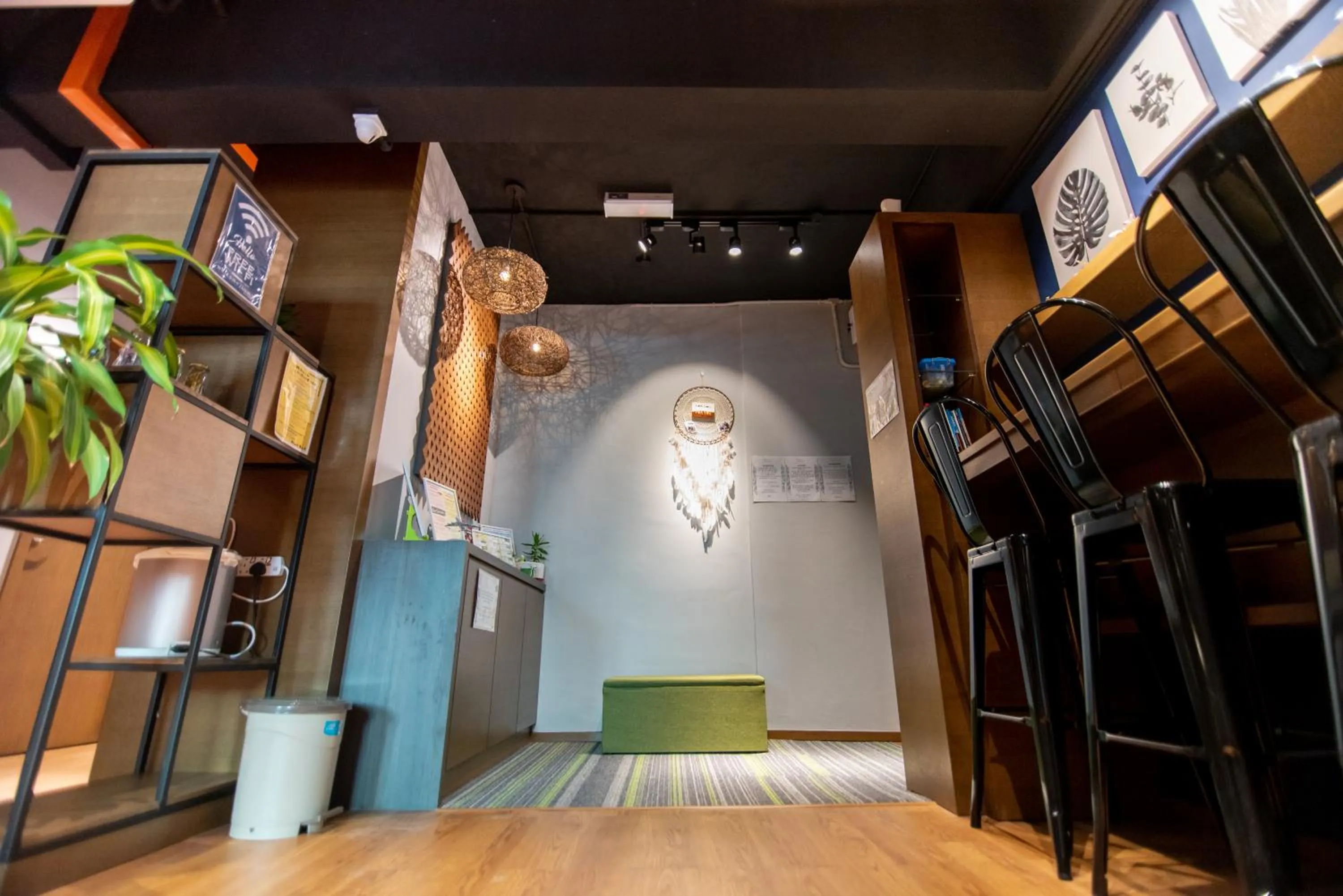 Homy Seafront Hostel