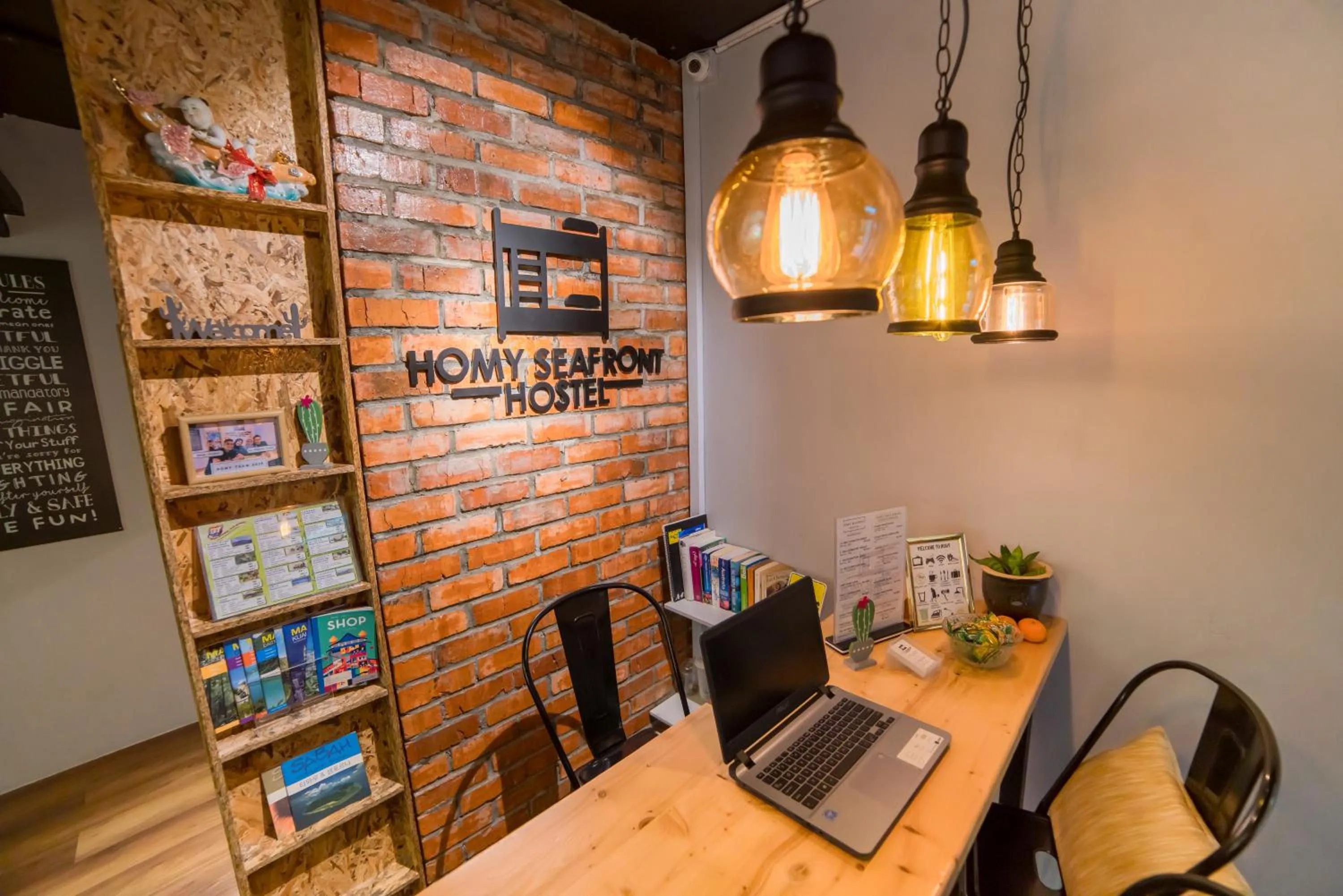 Homy Seafront Hostel