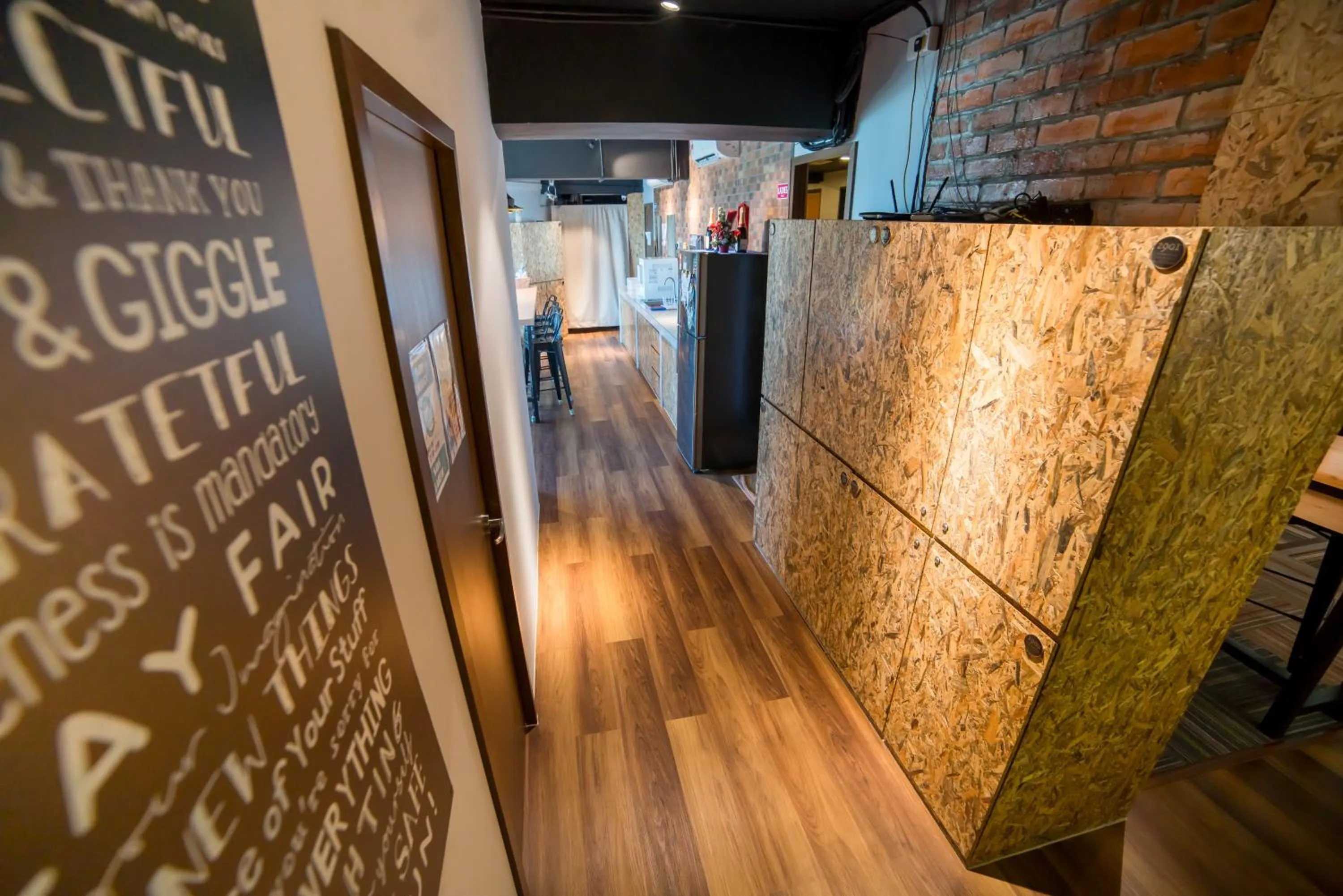 Homy Seafront Hostel