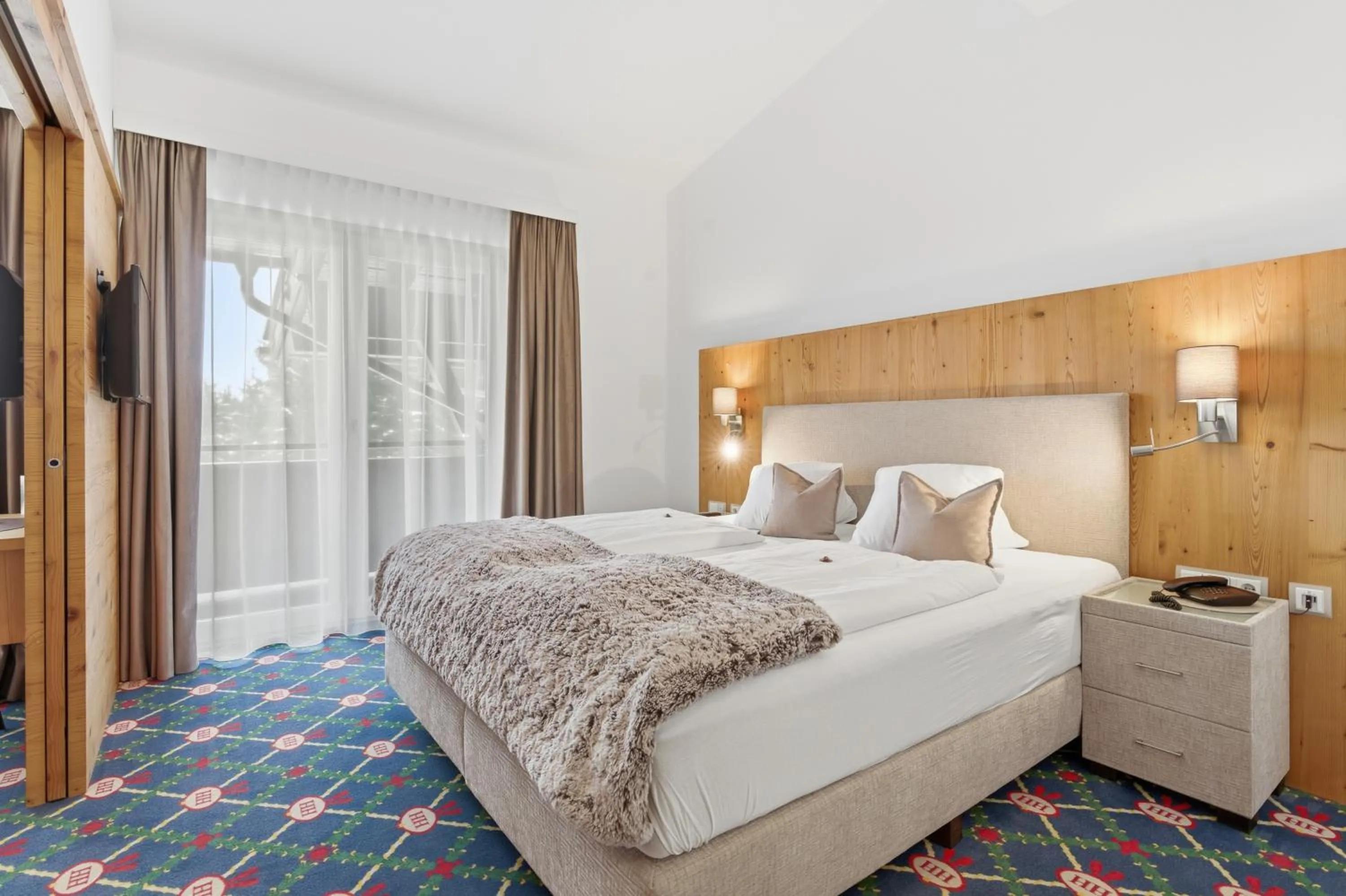 Bedroom, Bed in Hotel Hubertus