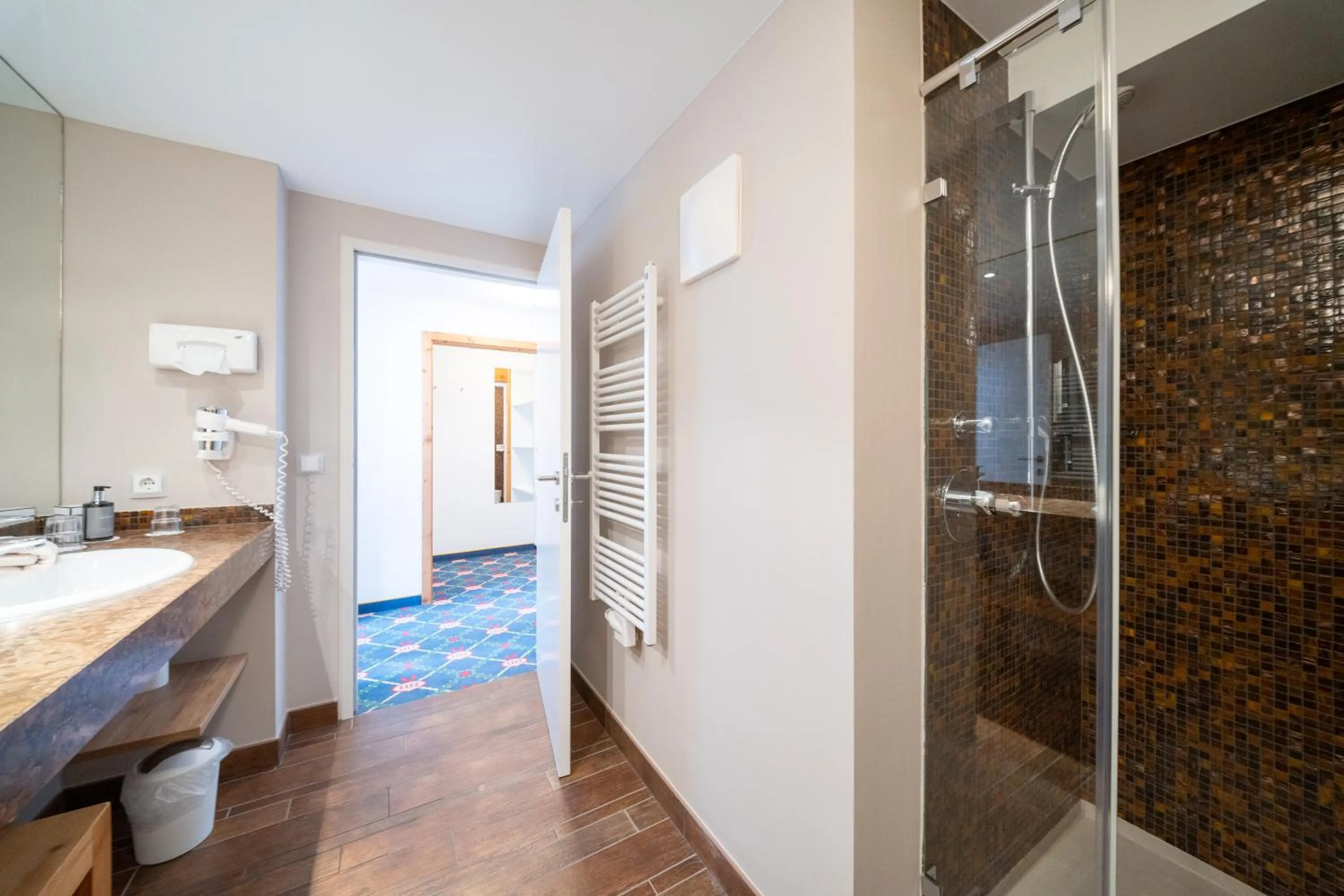 Photo of the whole room in Hotel Hubertus