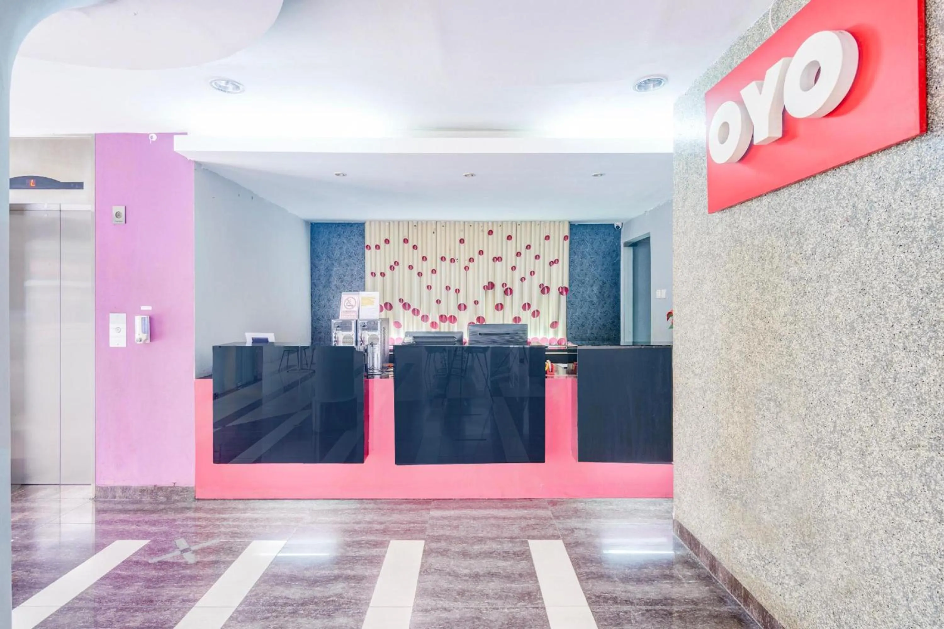 Lobby or reception in Collection O Manggis Inn