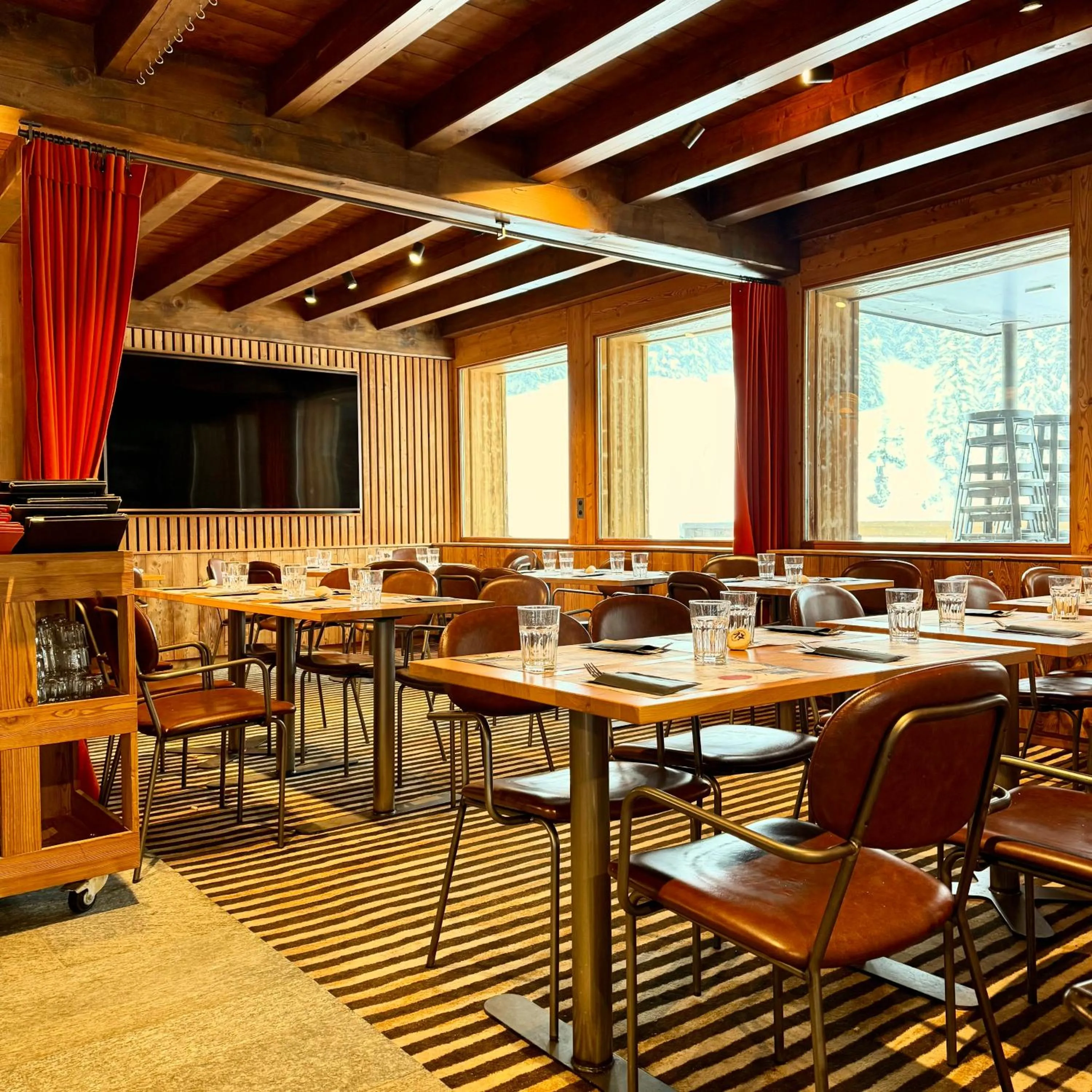 Restaurant/places to eat in Hôtel LAPIAZ & Spa - FLAINE