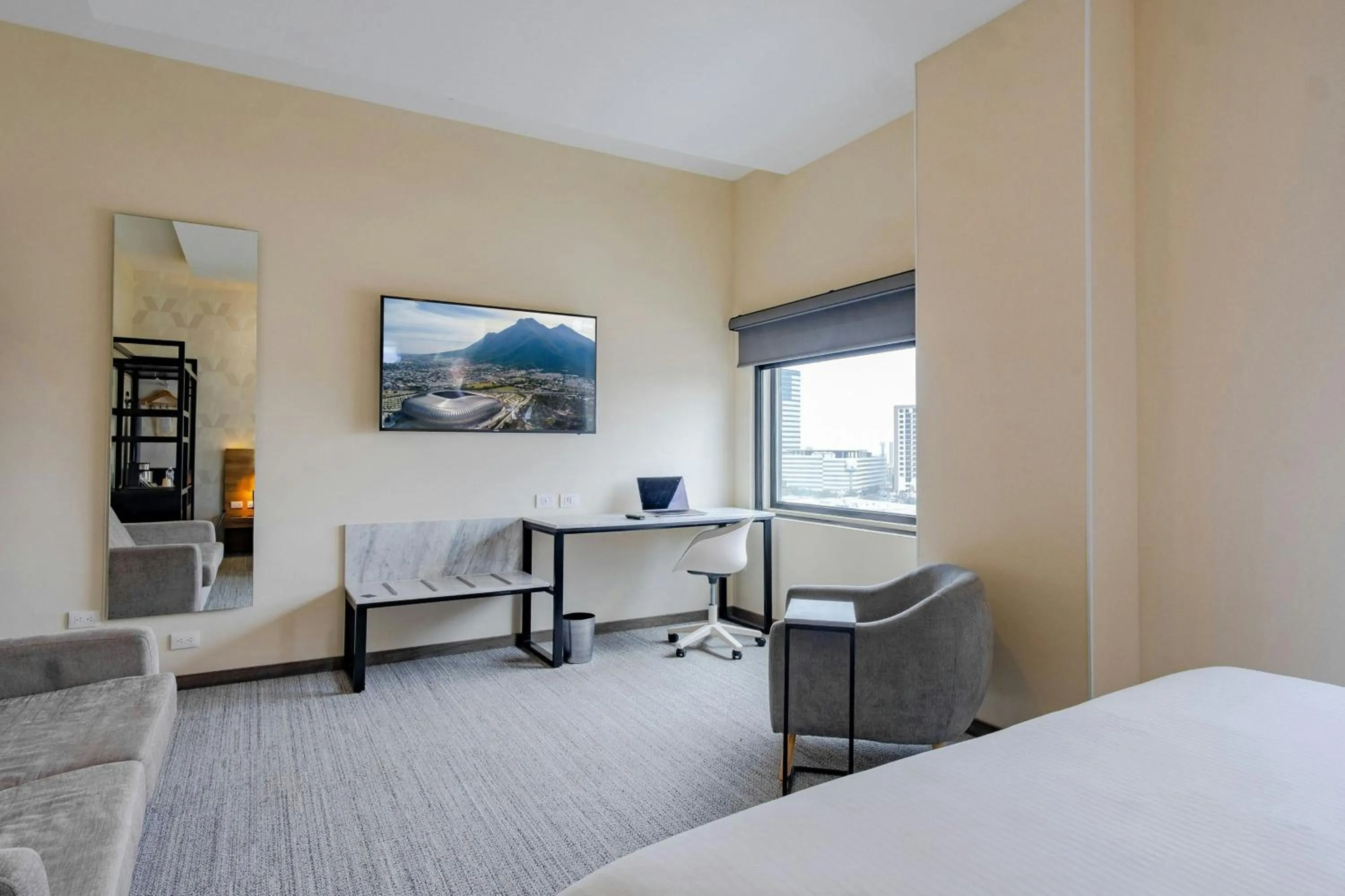 Bedroom, Bed in SJ Grand Hotel Monterrey