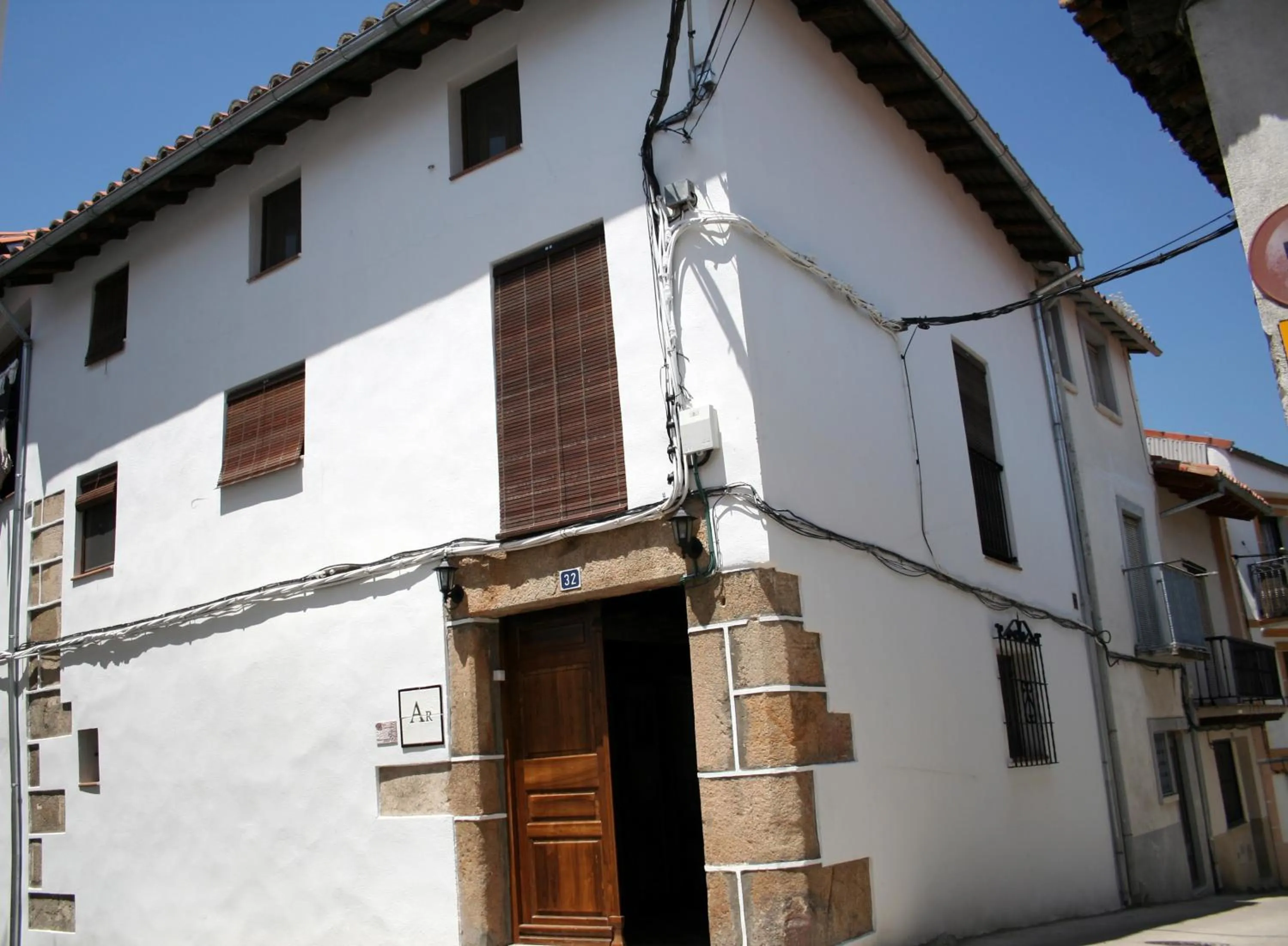 Facade/entrance in Apartamentos Rurales Víctor Chamorro del Arco