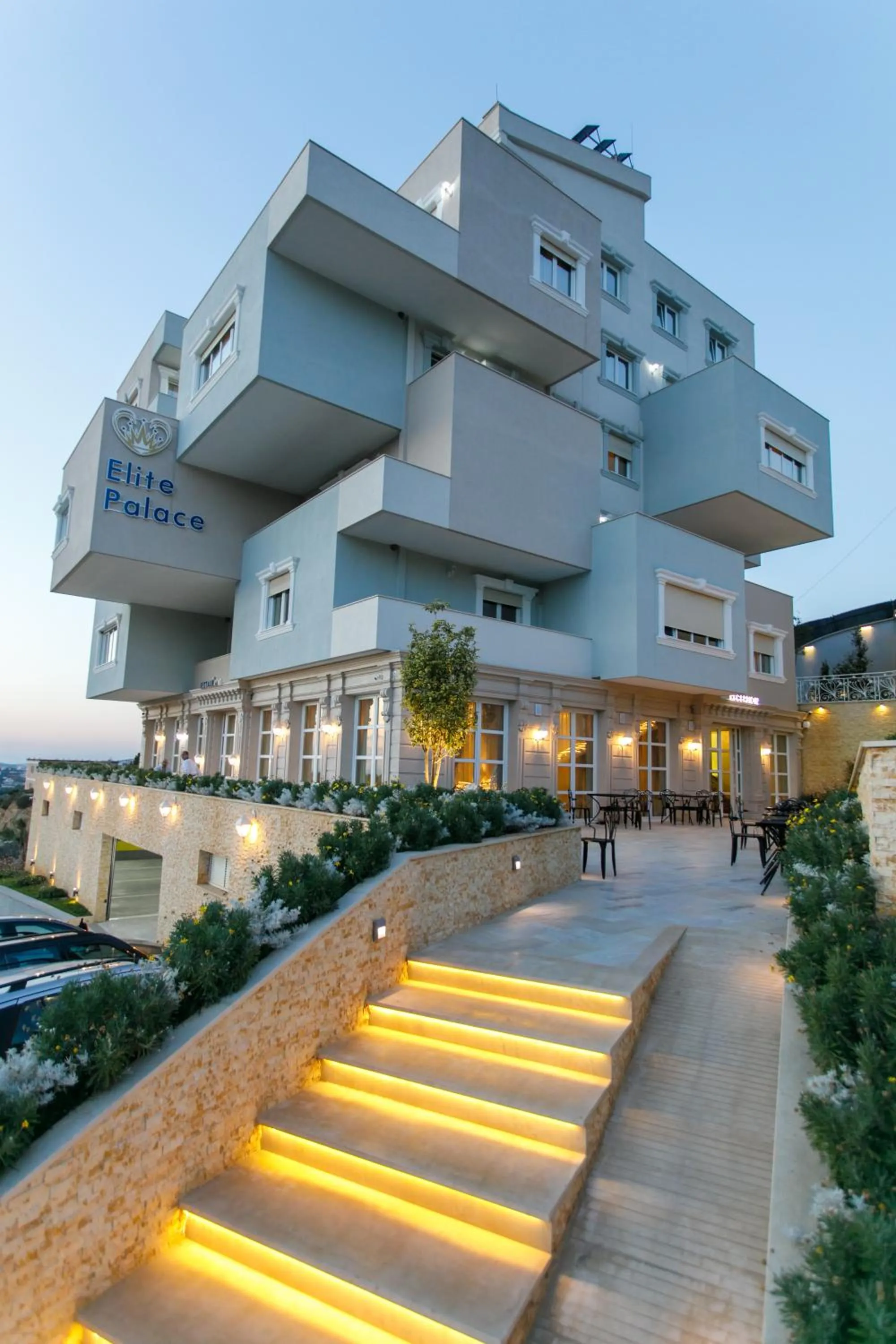 Elite Palace
