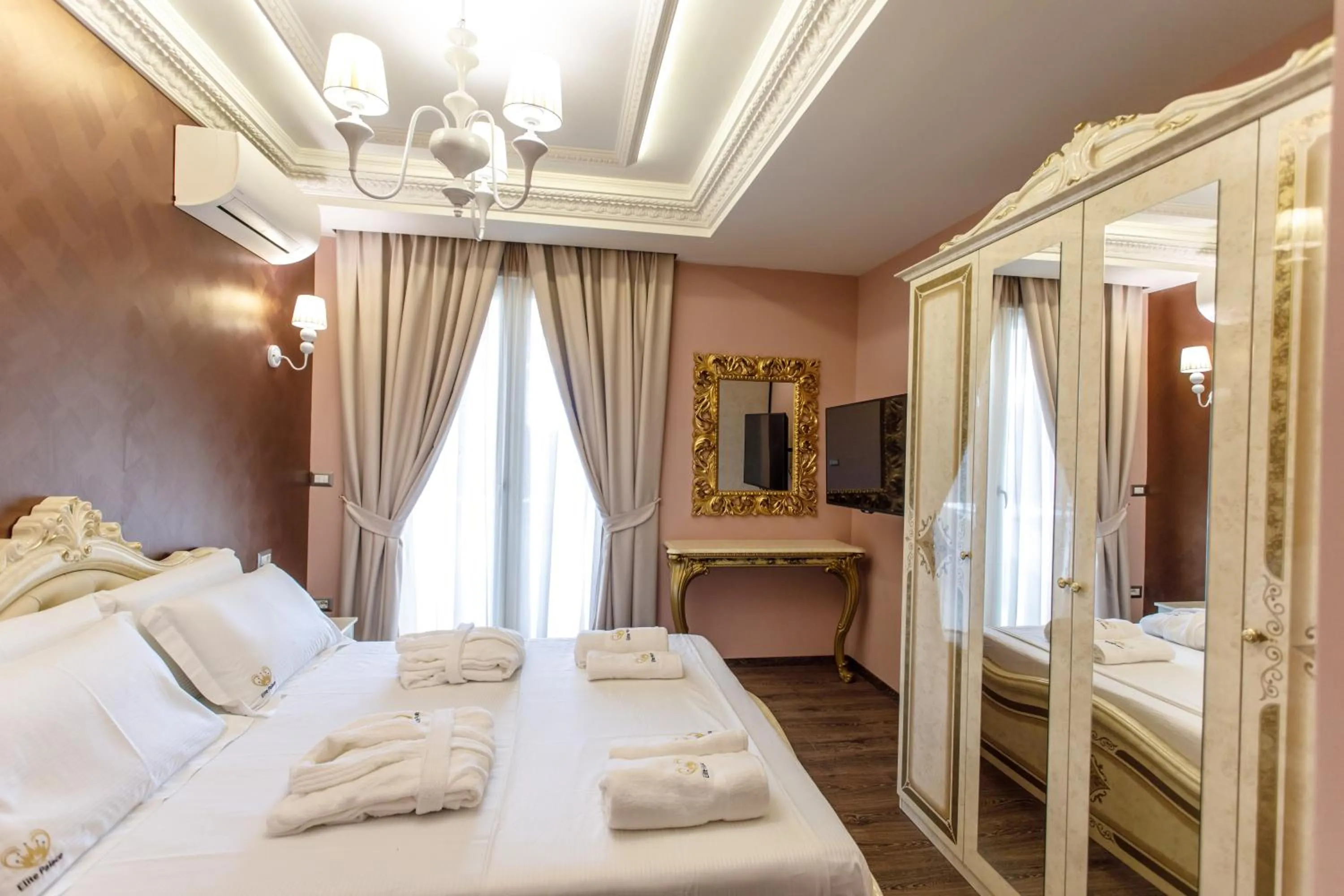 Bed in Elite Palace