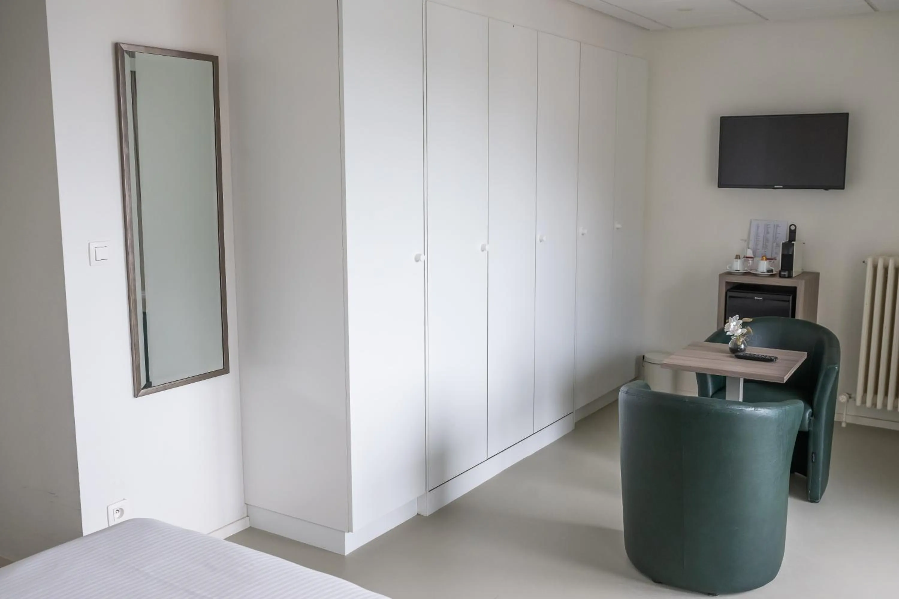 Photo of the whole room in Rewindhotel