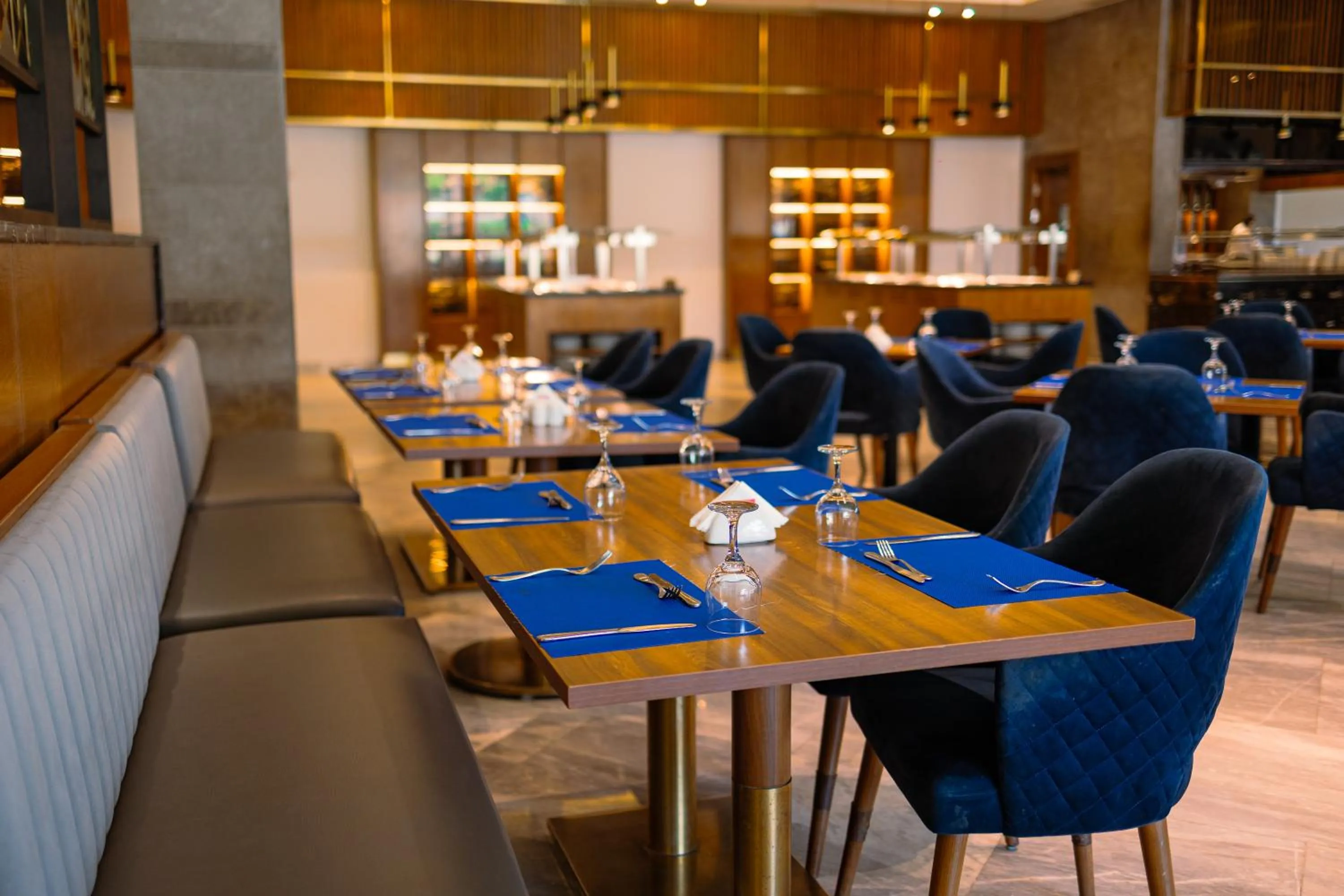 Restaurant/places to eat in Nubian Village, Families and Couples only