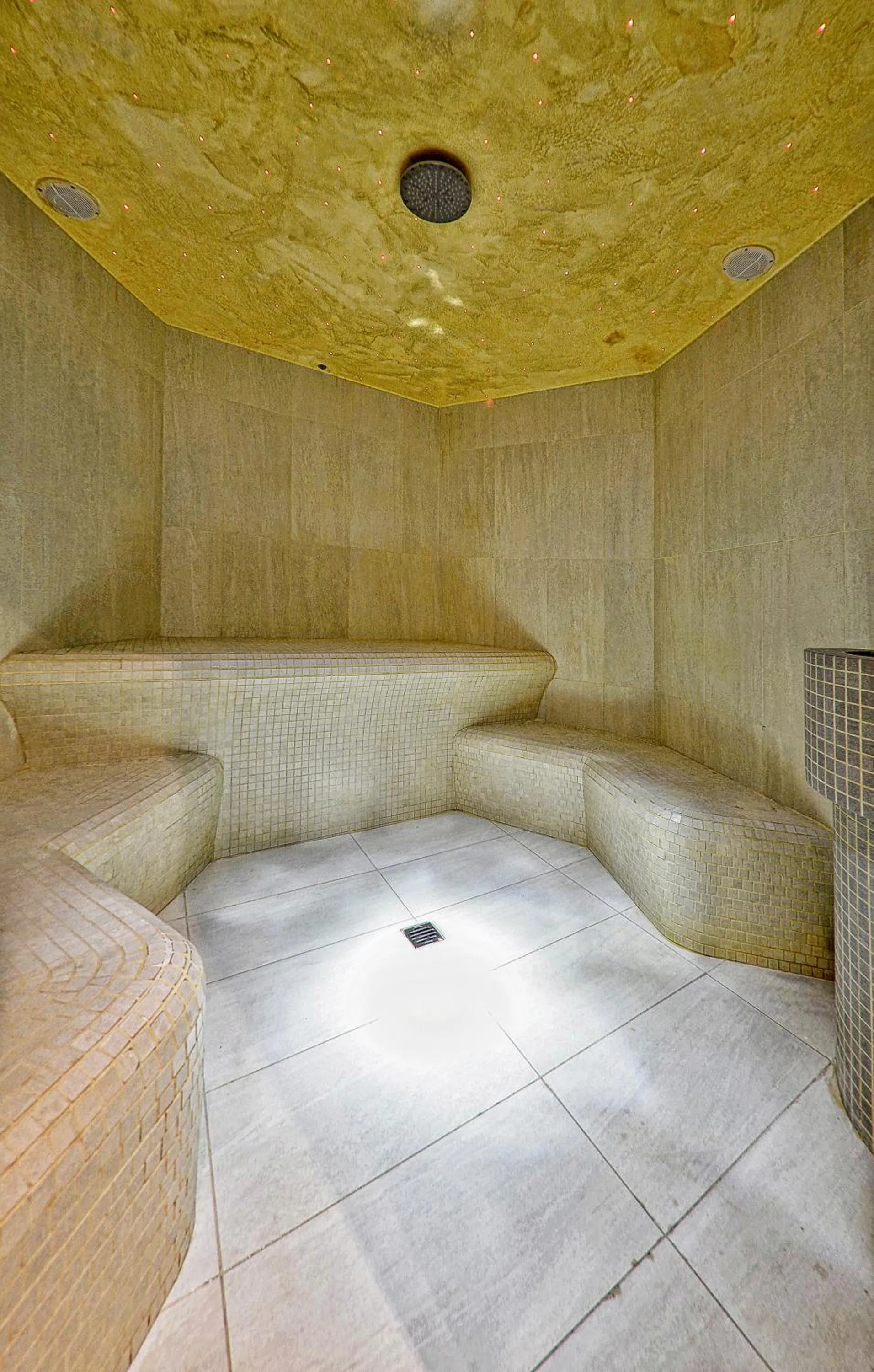 Steam room in Villaggio Gofree