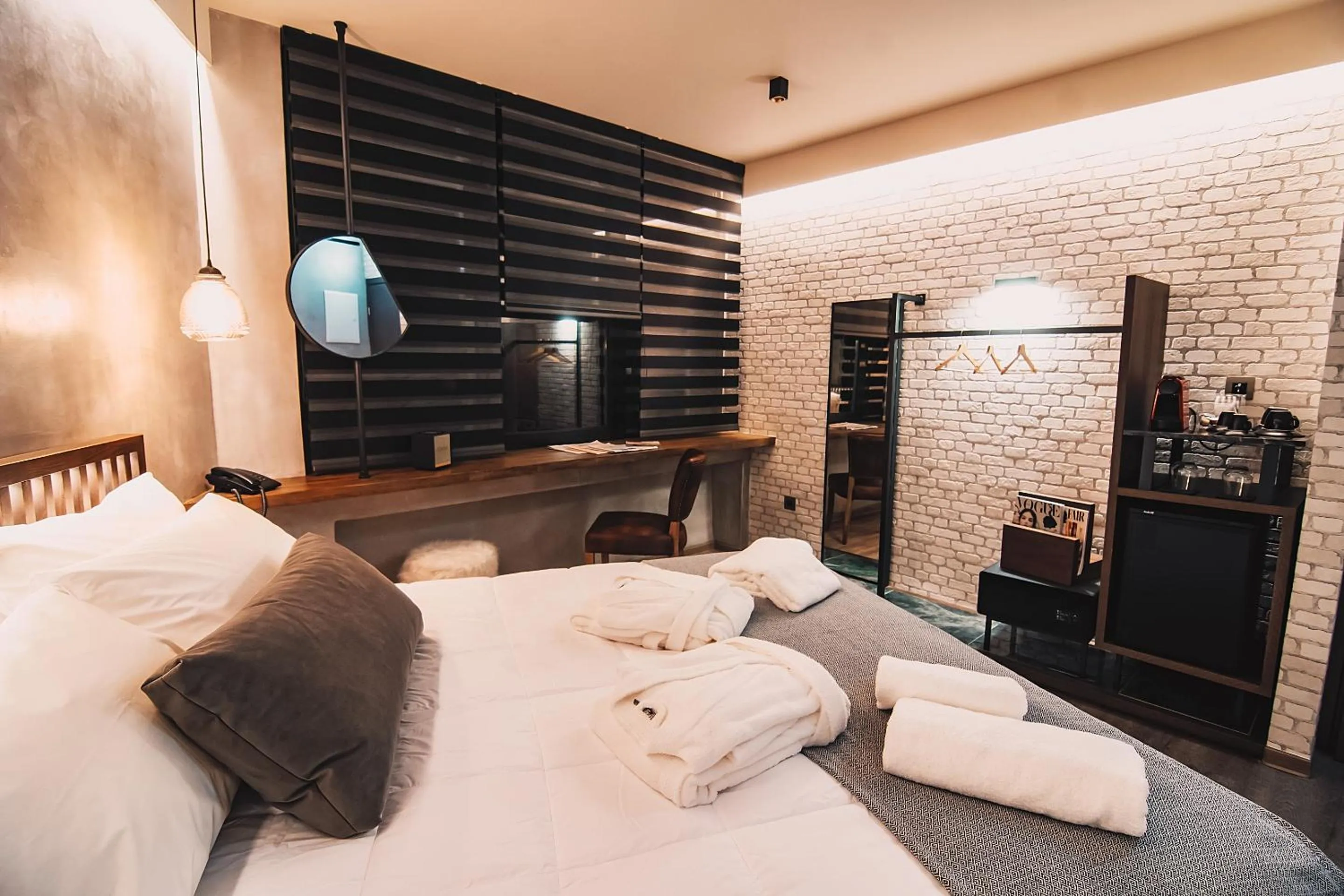 Bedroom, Bed in Project 3 Urban Chic Hotel