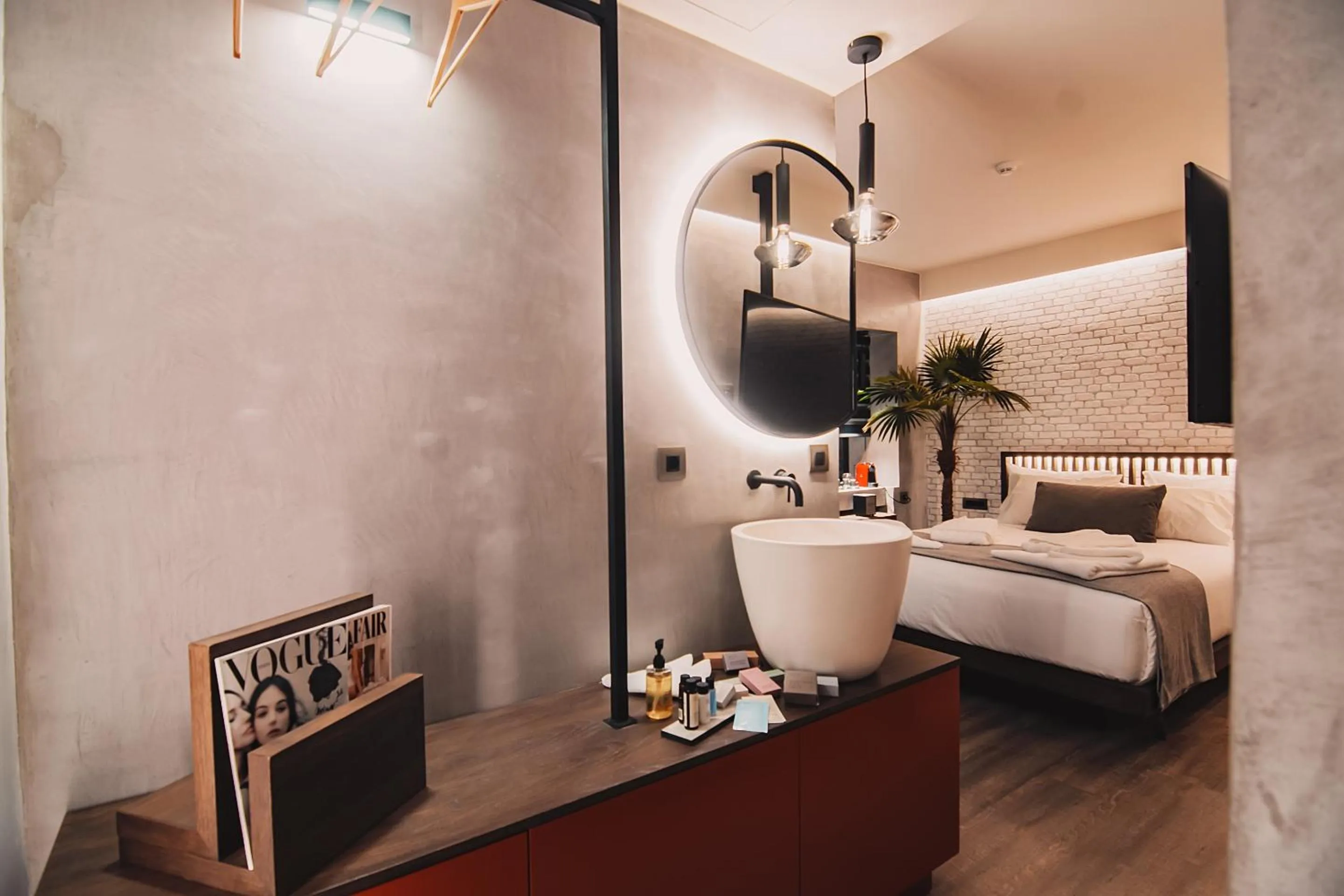 Bedroom, Bed in Project 3 Urban Chic Hotel