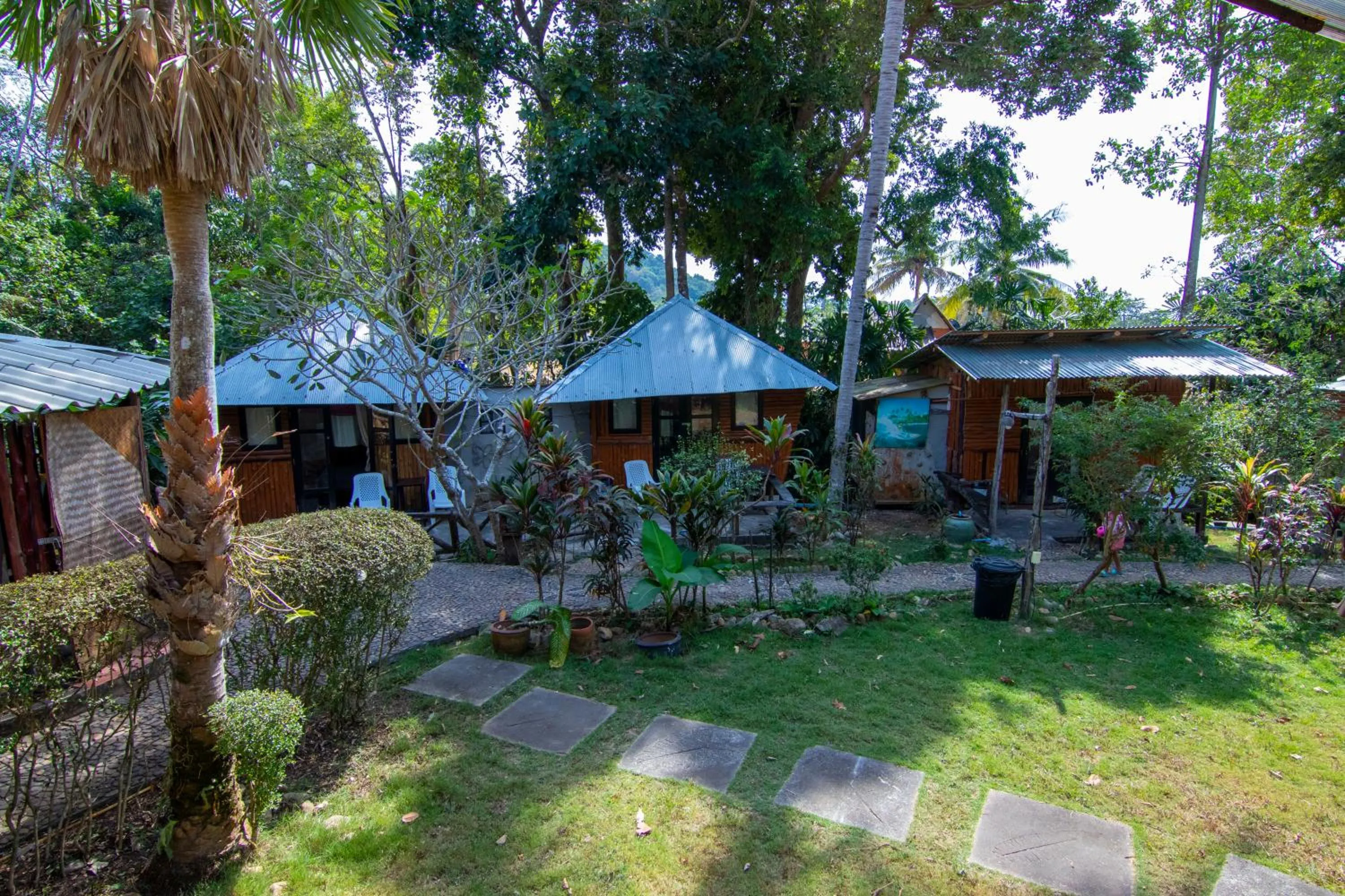 Property building in Ban_na