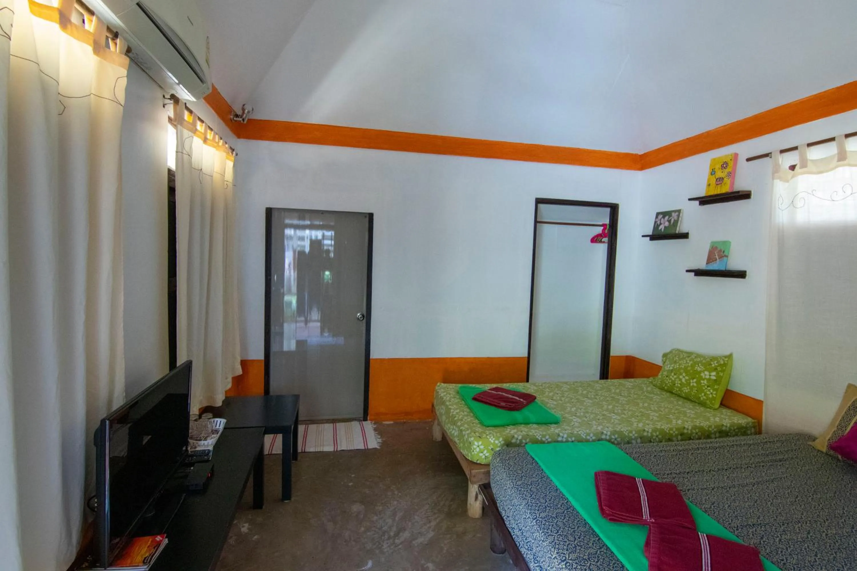 Photo of the whole room, Bed in Ban_na