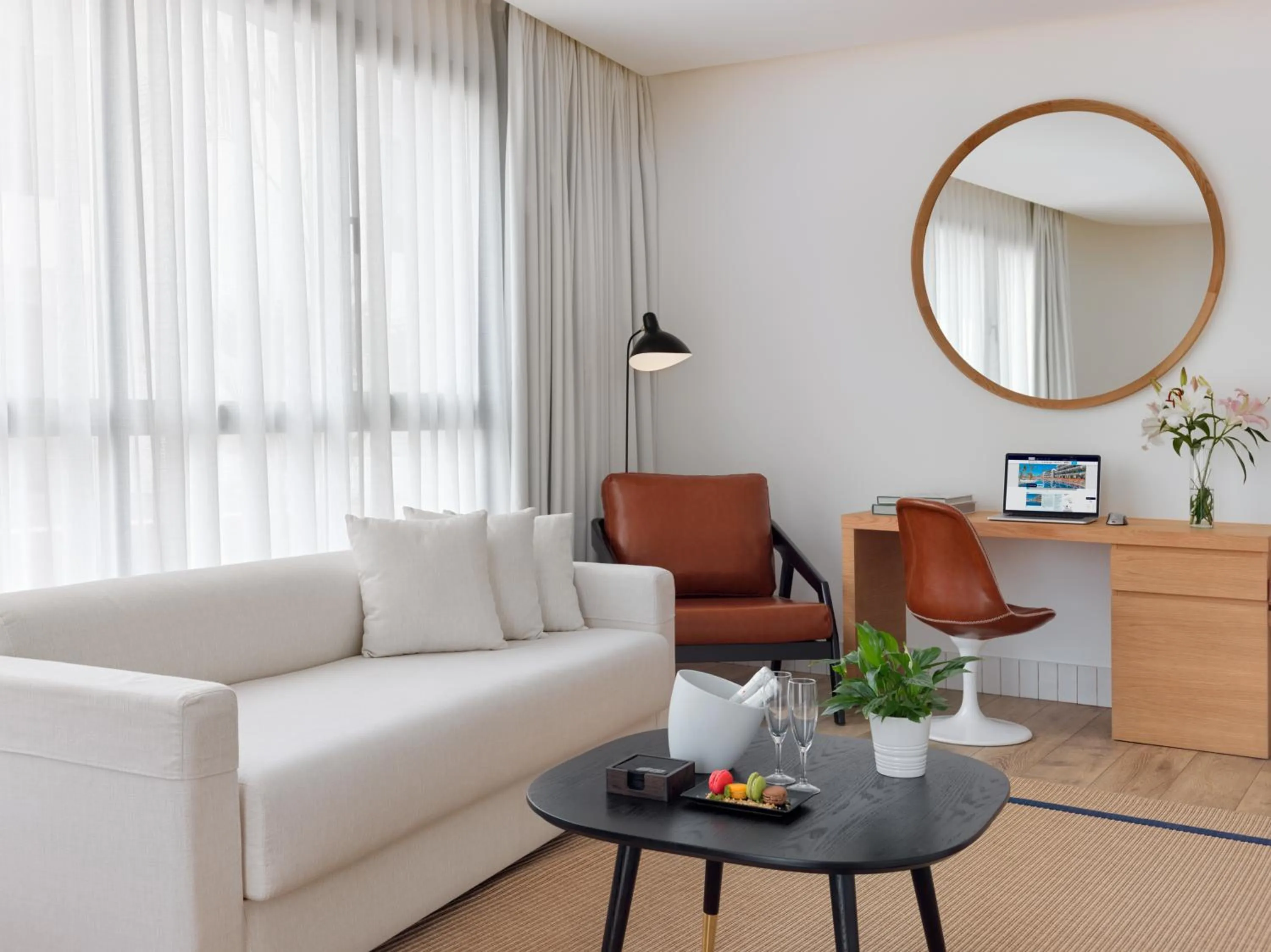 Living room in H10 Atlantic Sunset Horizons Collection