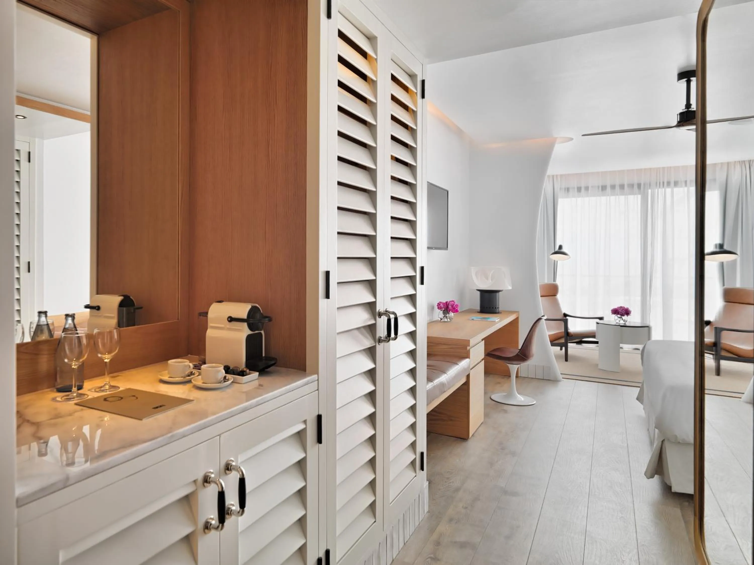 Coffee/tea facilities, Bed in H10 Atlantic Sunset Horizons Collection