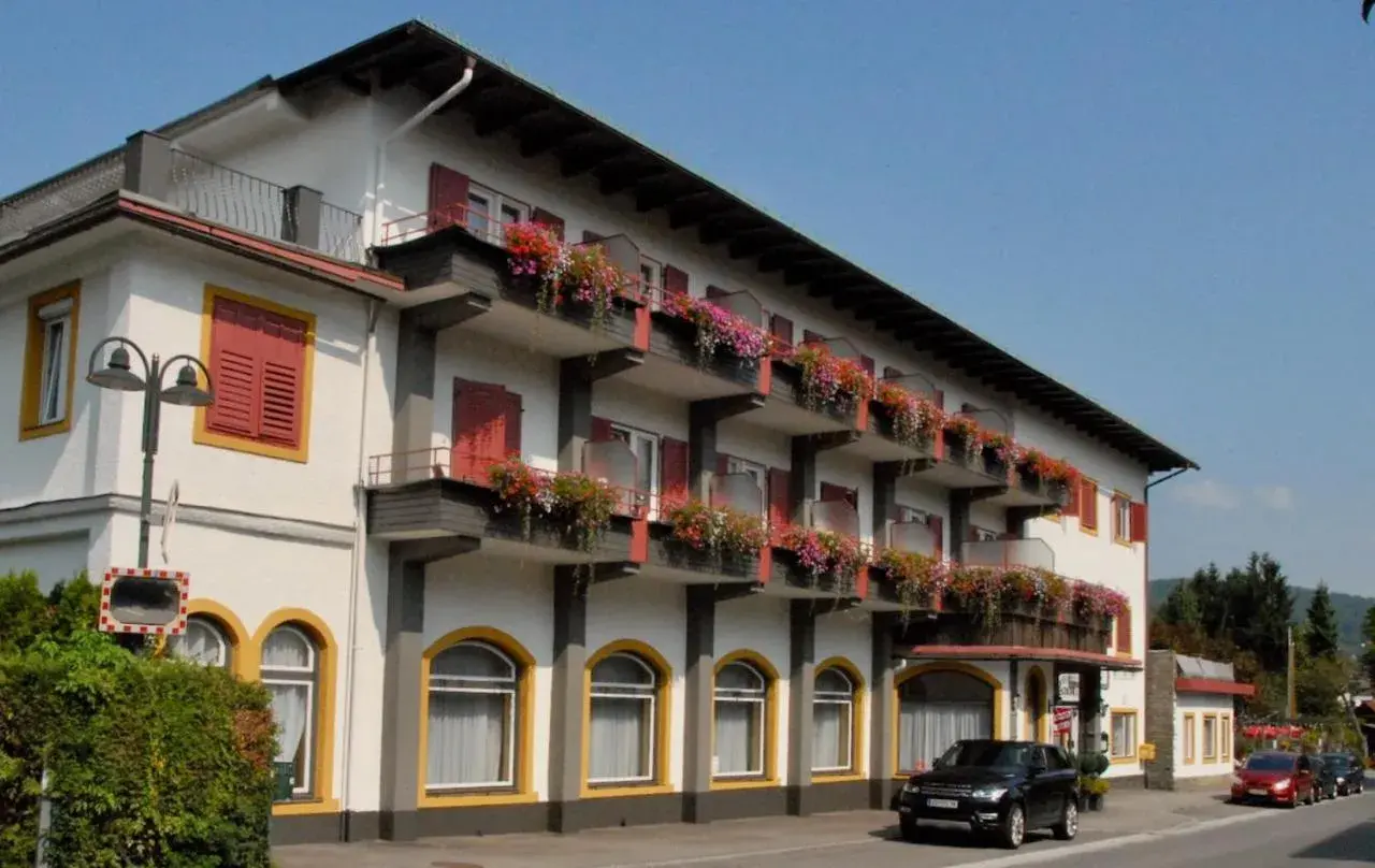 Hotel Velden Bacherlwirt Hotel Velden Bacherlwirt