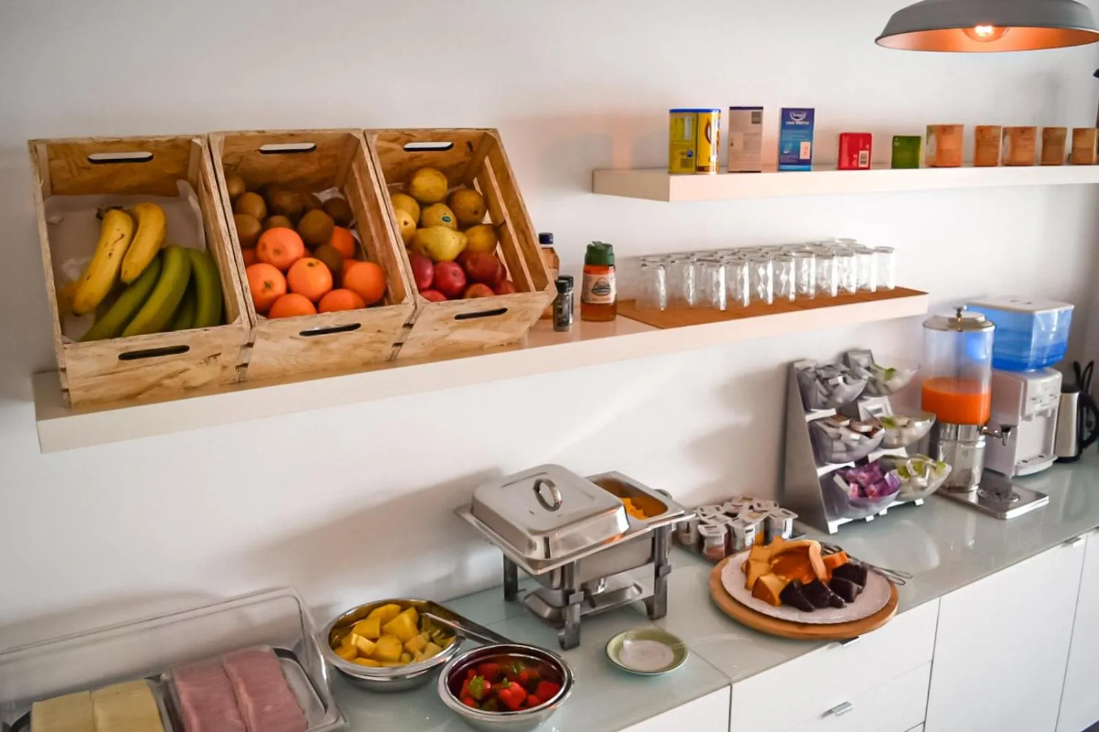 Continental breakfast in Residência Maciel