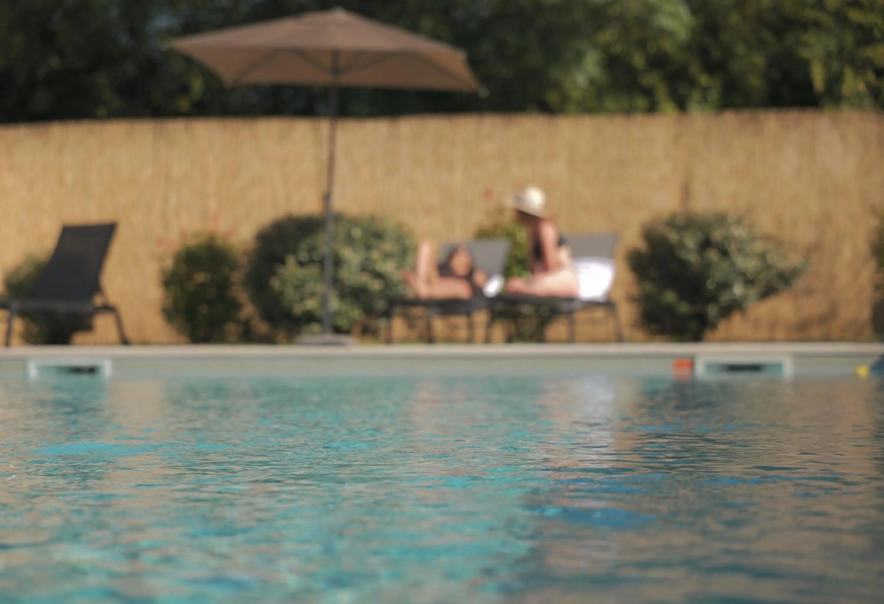 Swimming pool in Green Hôtels Bordeaux Arena