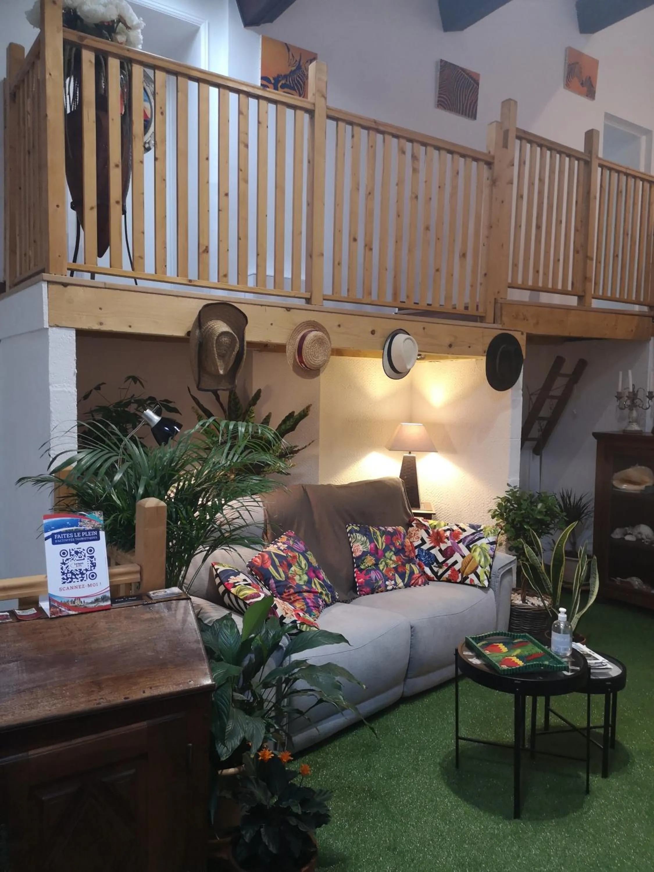 Living room, Bed in atmosphere